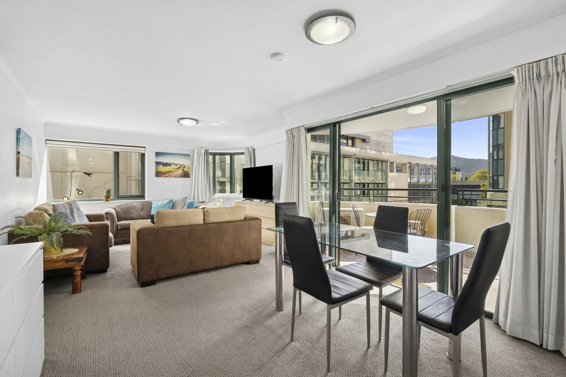 220/74 Northbourne Avenue — photo 4 of 18