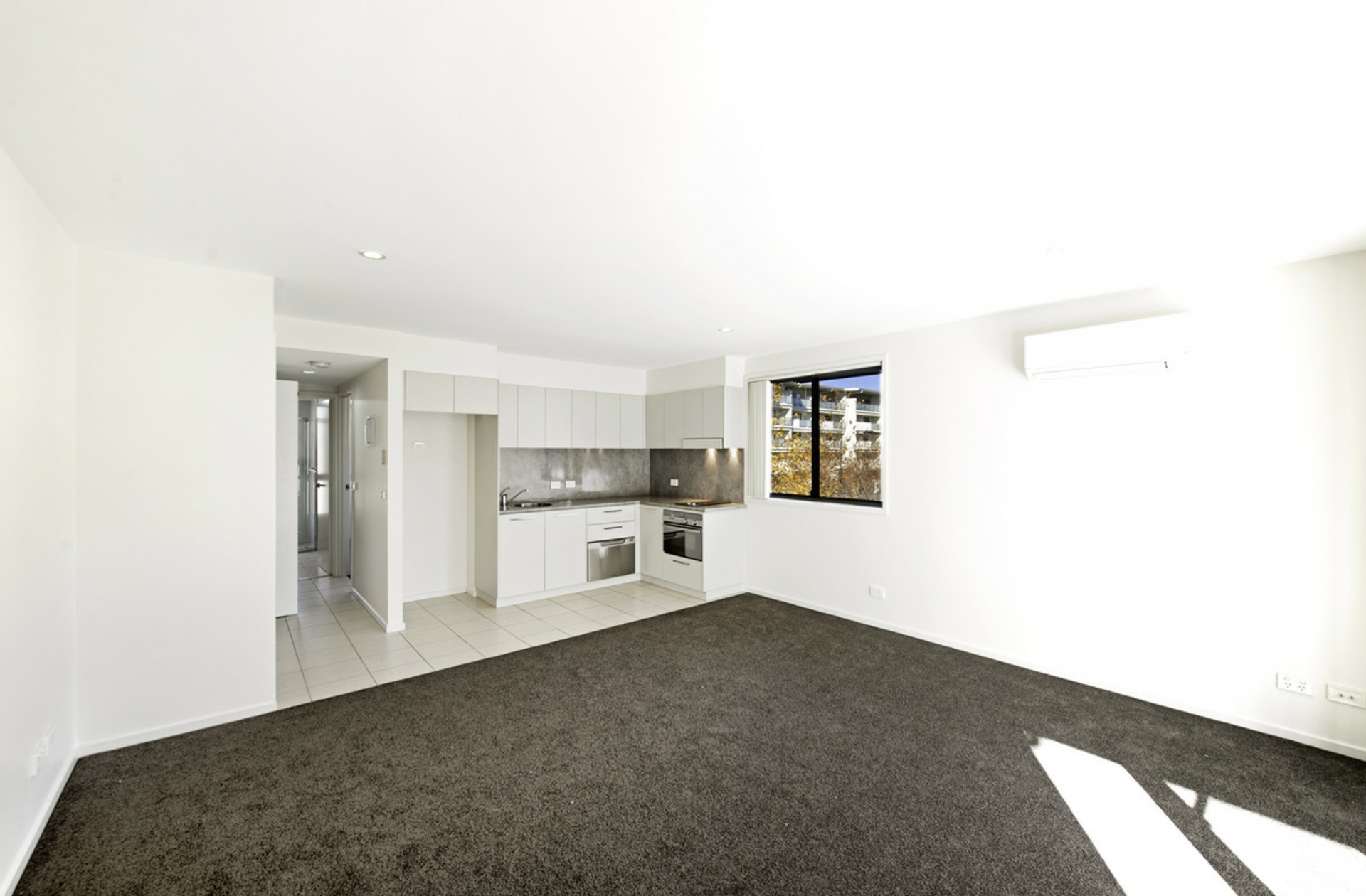 38/126 Thynne Street — photo 4 of 13