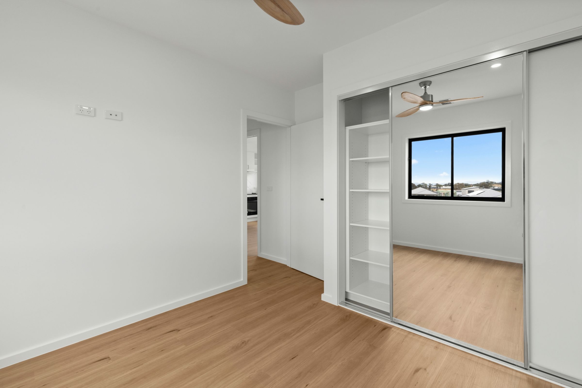 6A Torzillo Street — photo 3 of 8