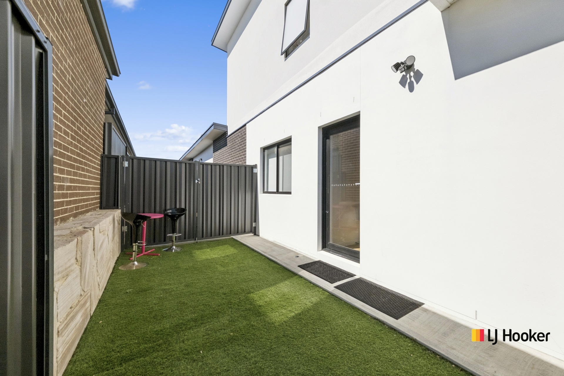 6A Torzillo Street — photo 8 of 8