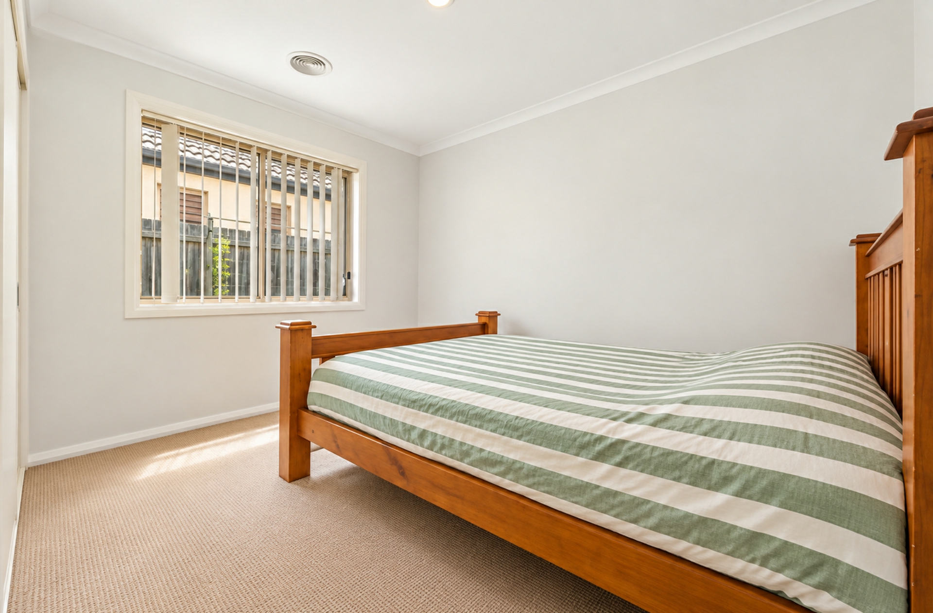 6 Redbank Street — photo 12 of 15