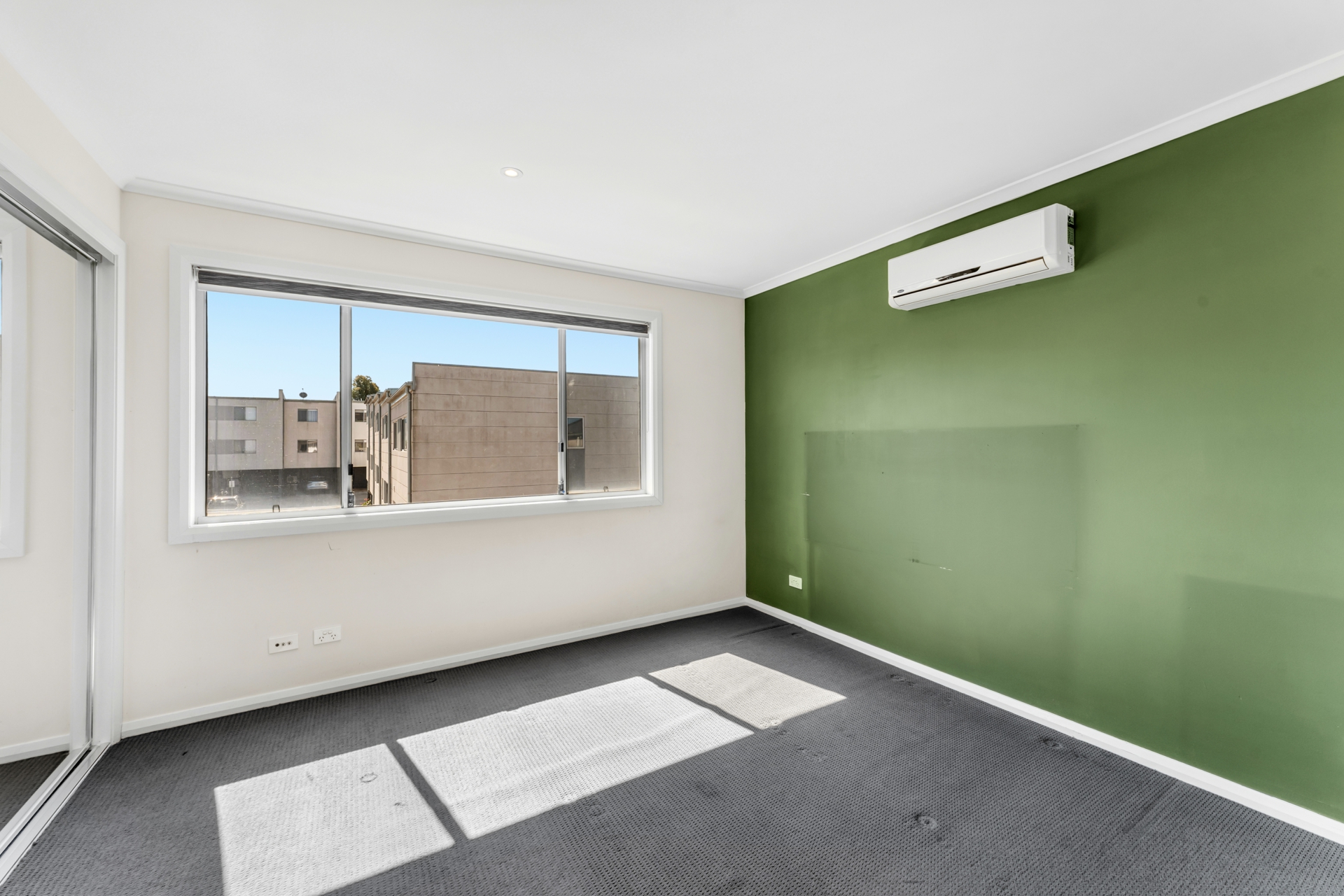 29 McGovern Street — photo 8 of 10
