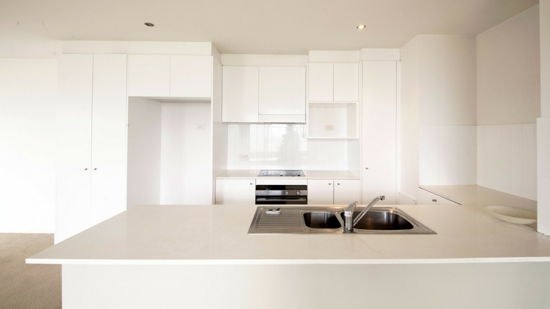 130/395 Antill Street — photo 5 of 15