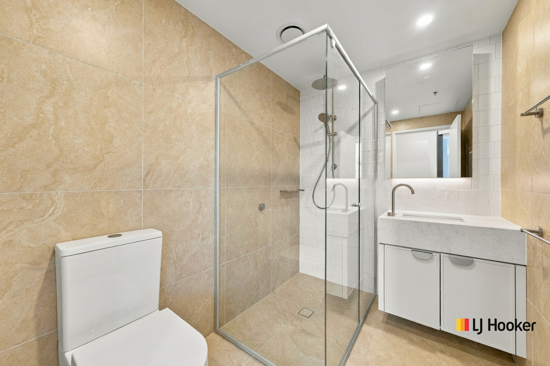 103/72 Allara Street — photo 8 of 18