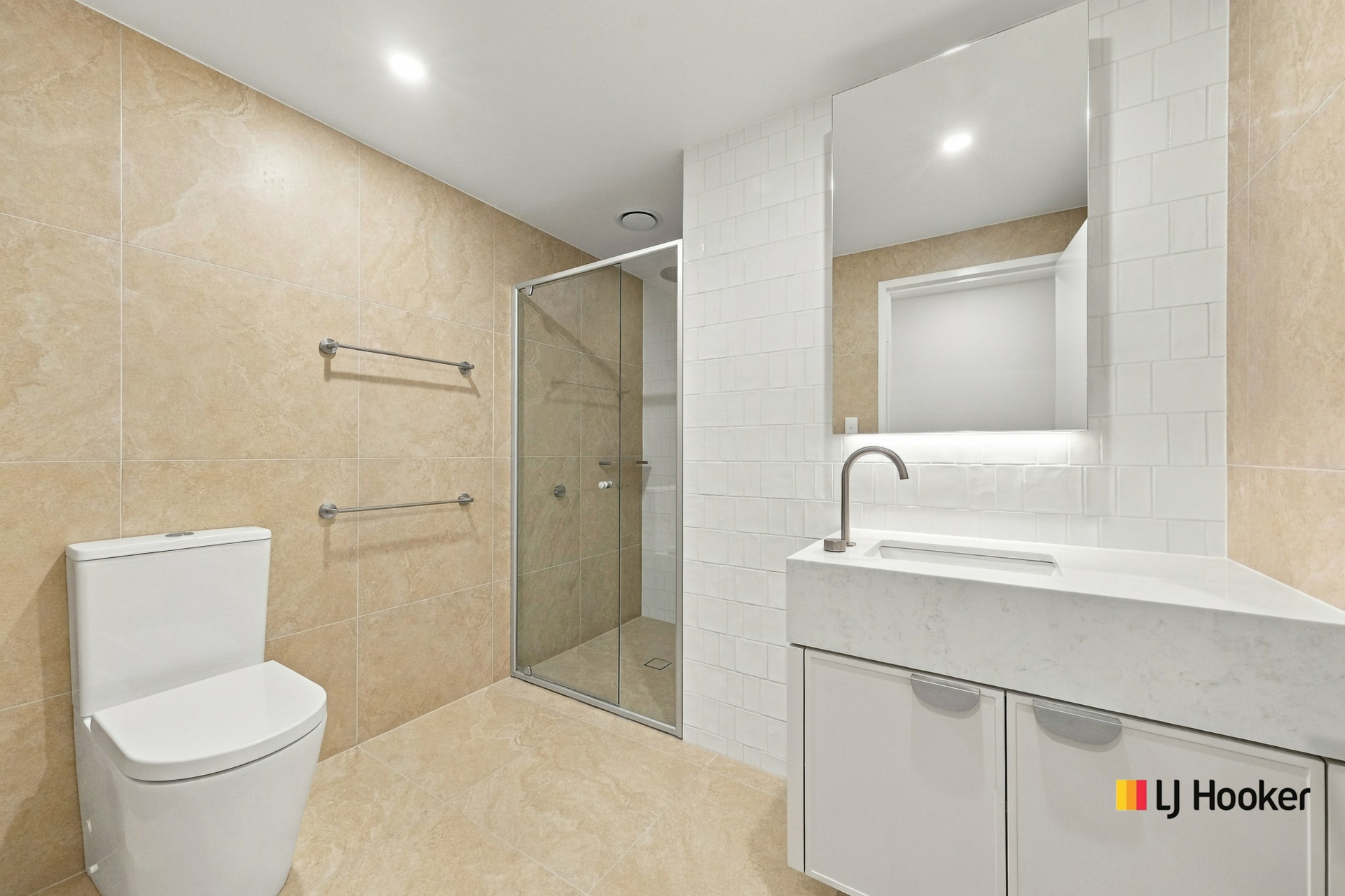 103/72 Allara Street — photo 10 of 18