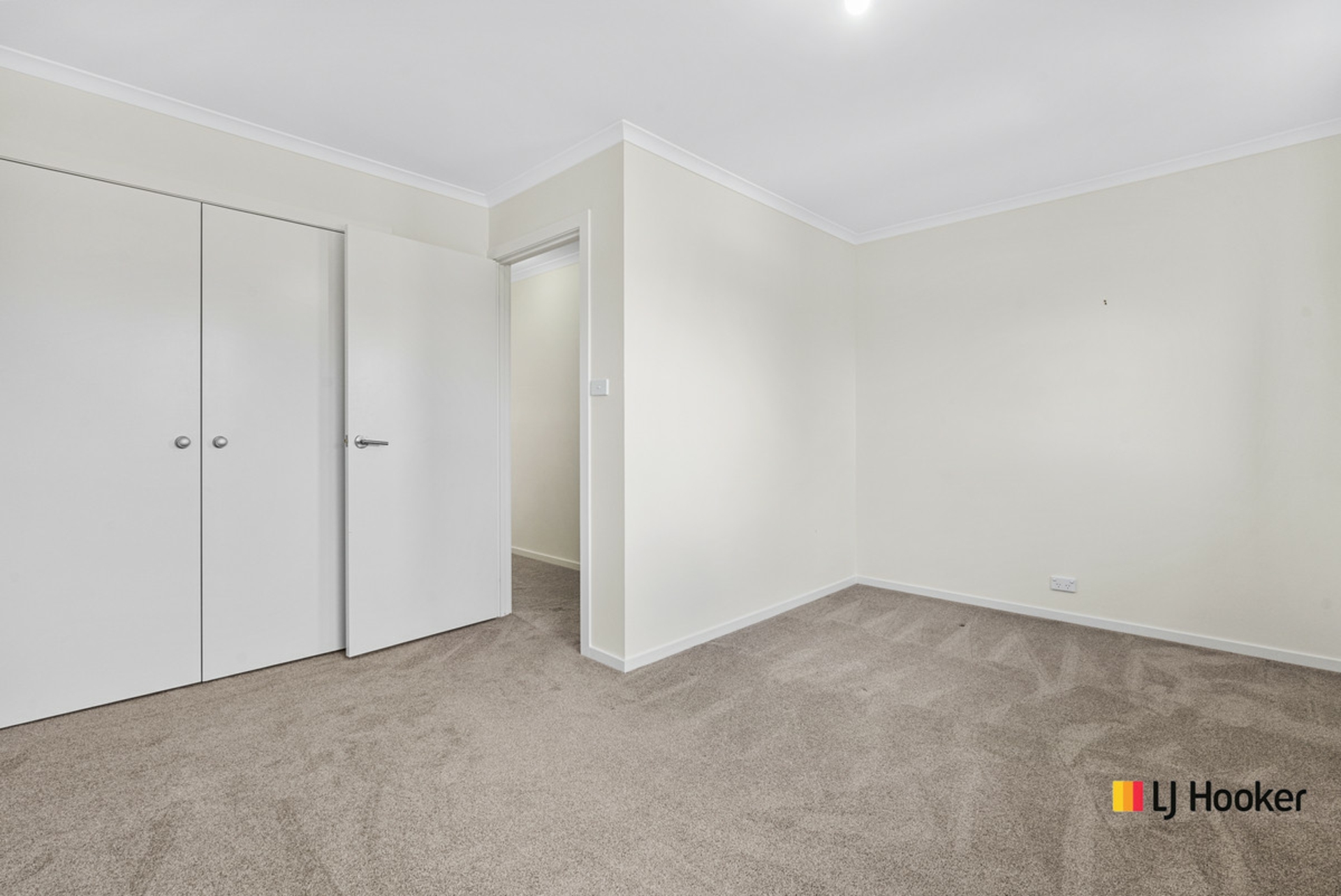 70/40 Kings Canyon Street — photo 11 of 15