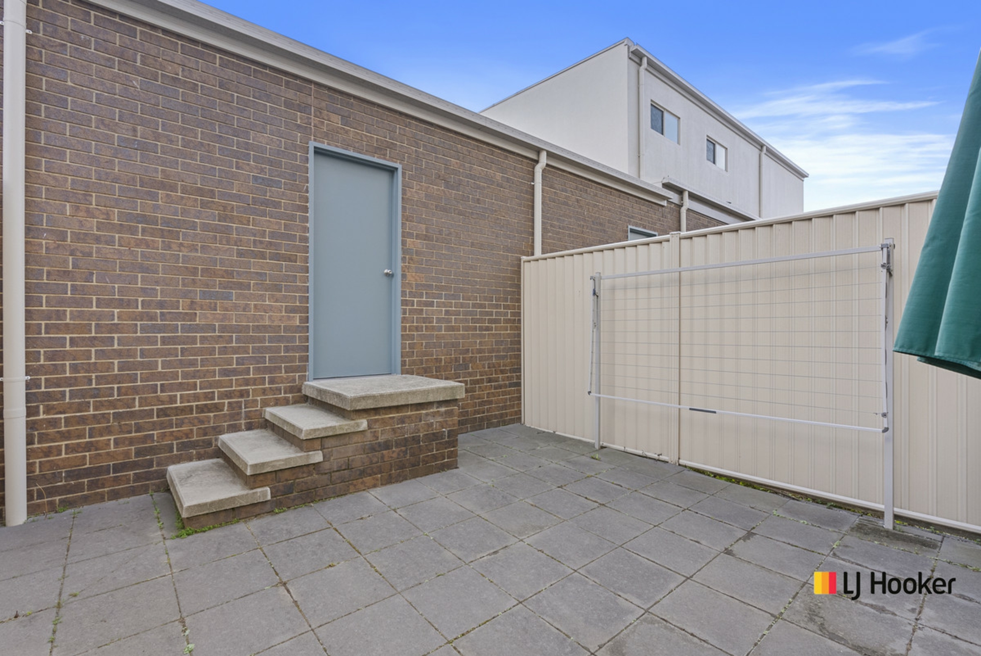 70/40 Kings Canyon Street — photo 14 of 15