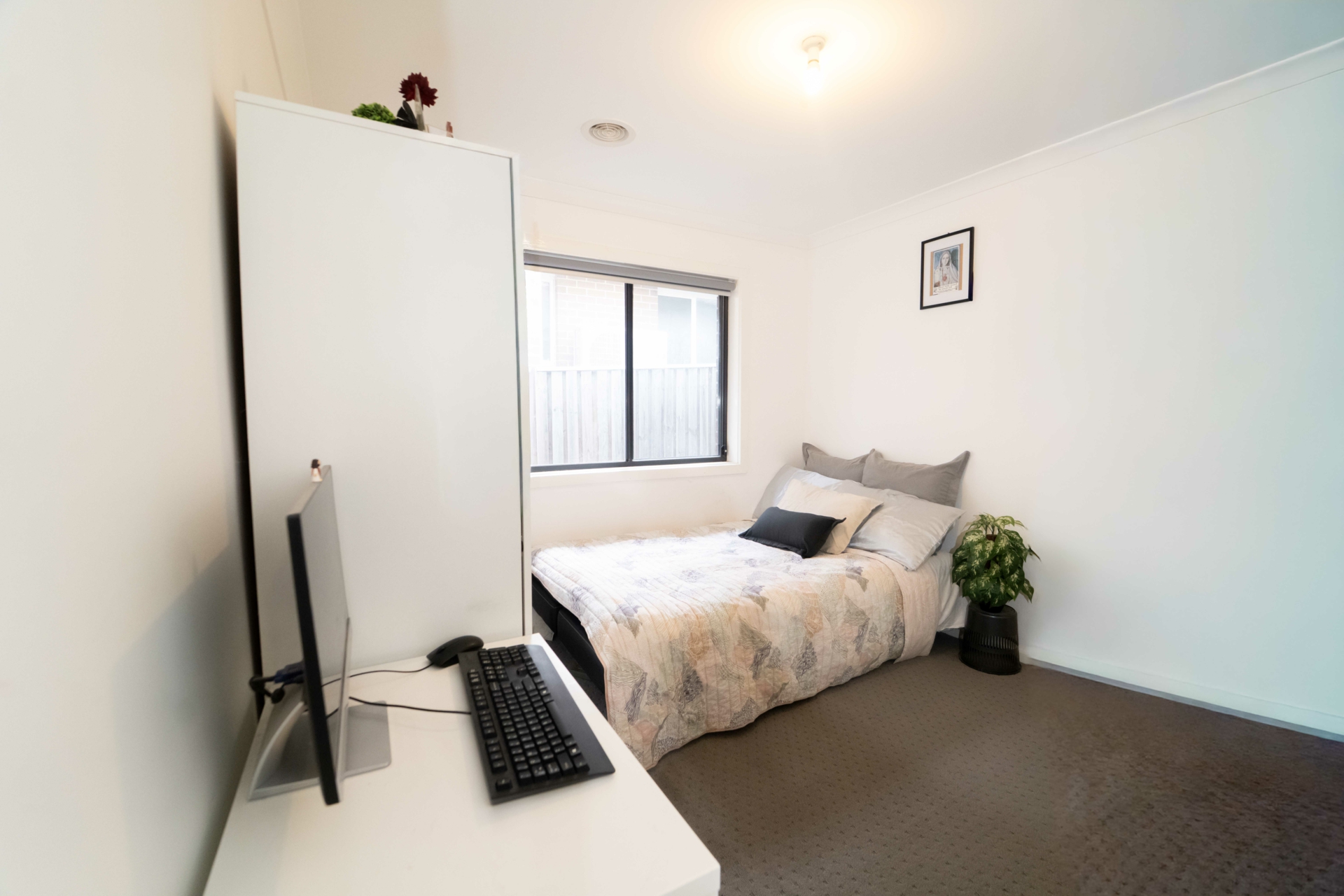 14 Edna Thompson Crescent — photo 13 of 22