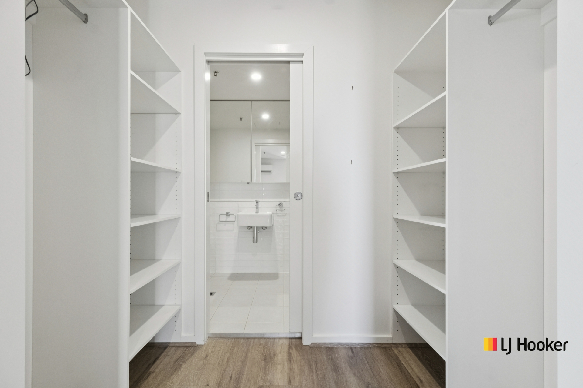 326/1 Anthony Rolfe Avenue — photo 7 of 20