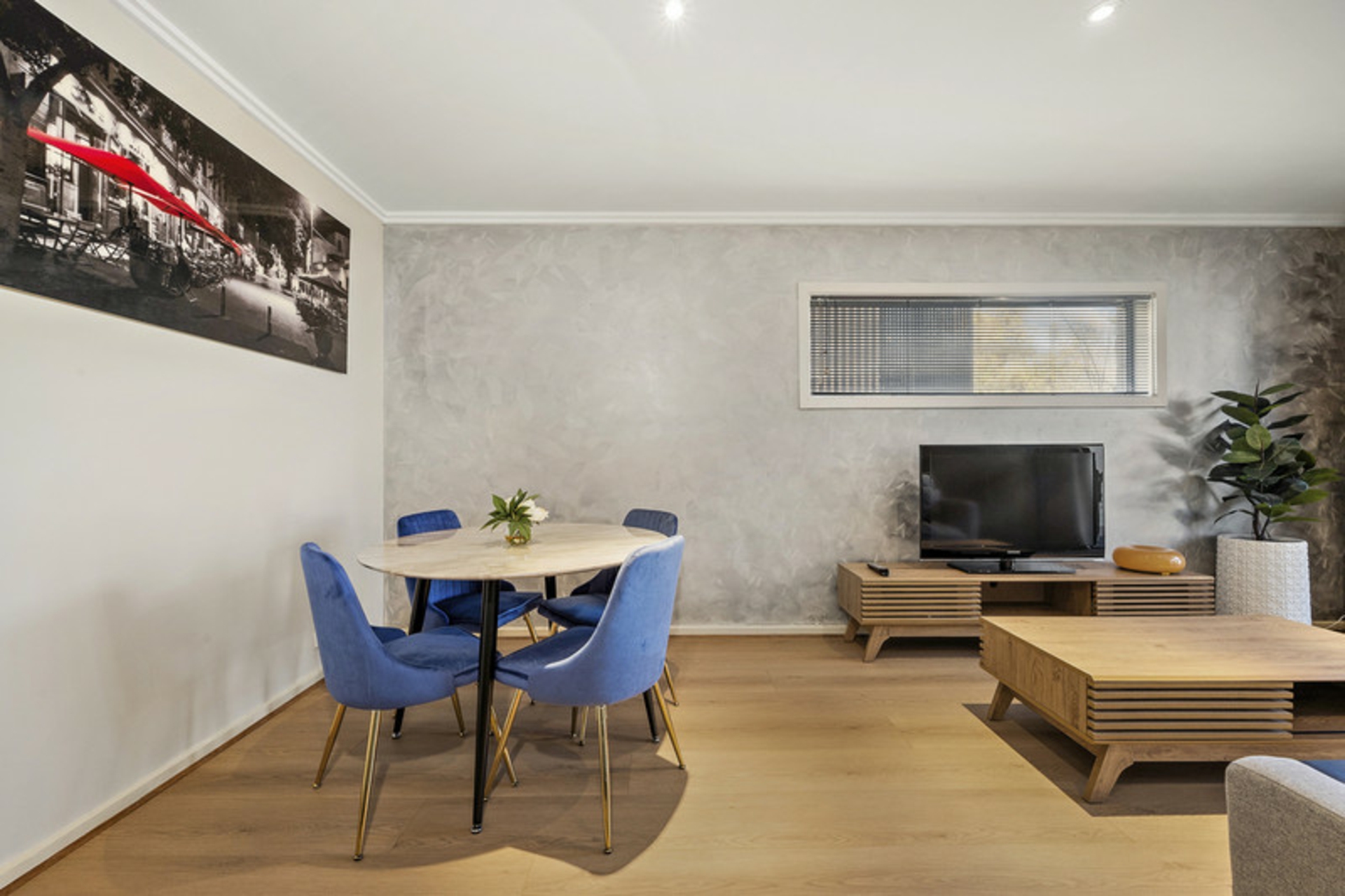1/123 Lowanna Street — photo 5 of 10