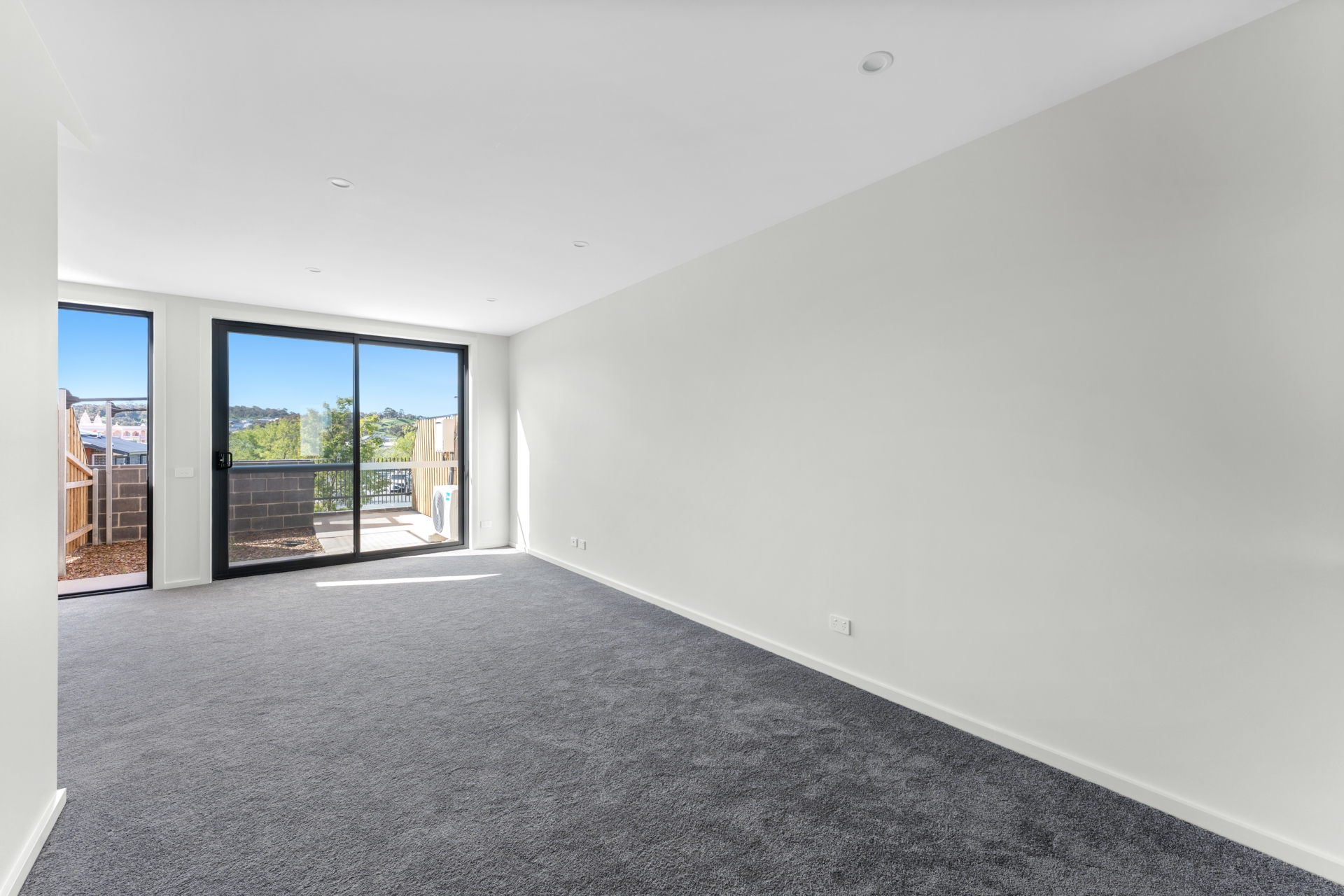 16/38 Briger Street — photo 4 of 12