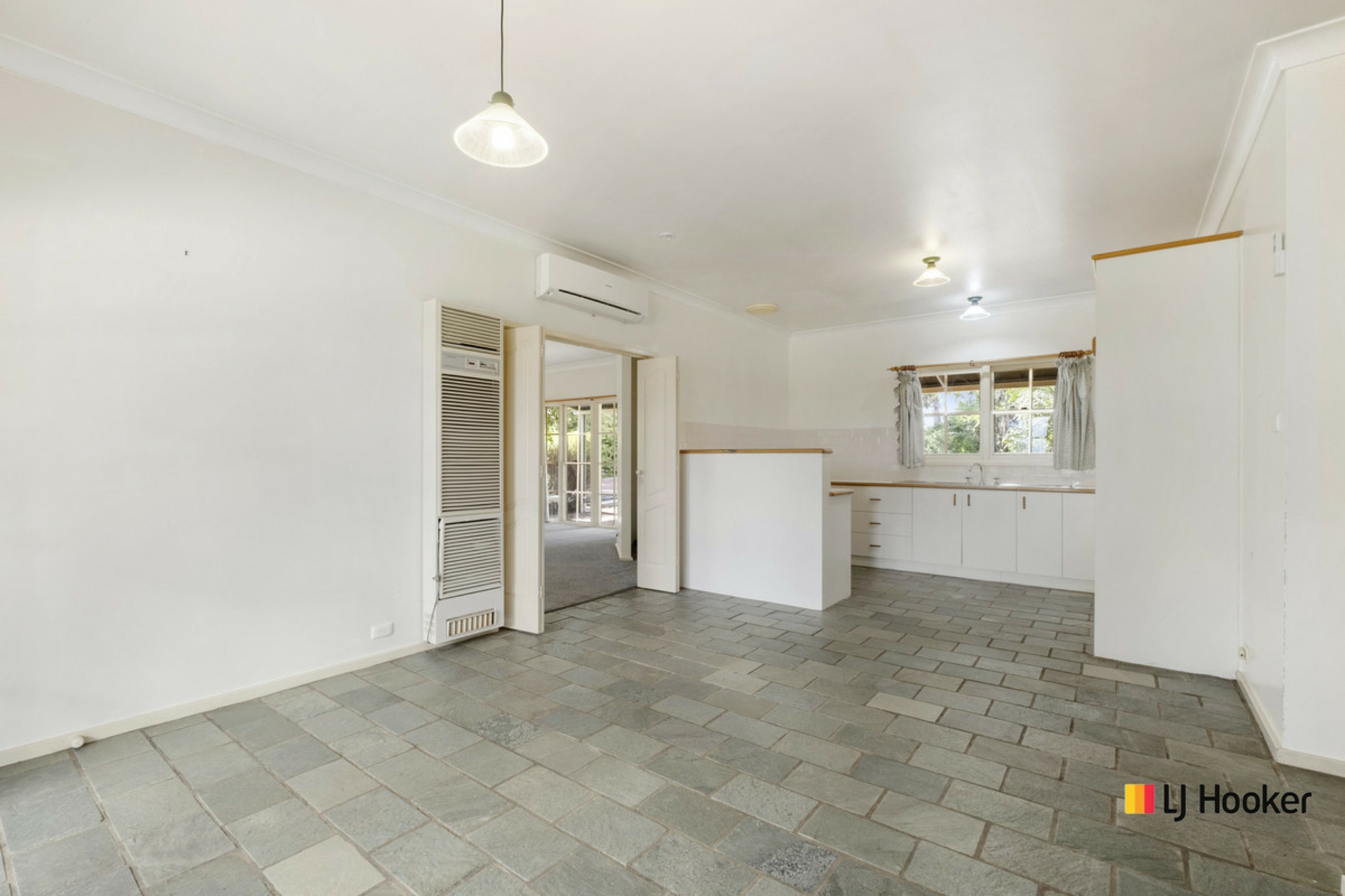 14 Merriman Place — photo 6 of 14