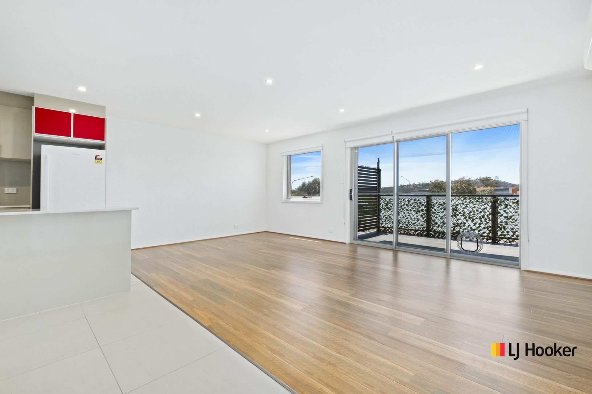 28/281 Flemington Road — photo 3 of 13