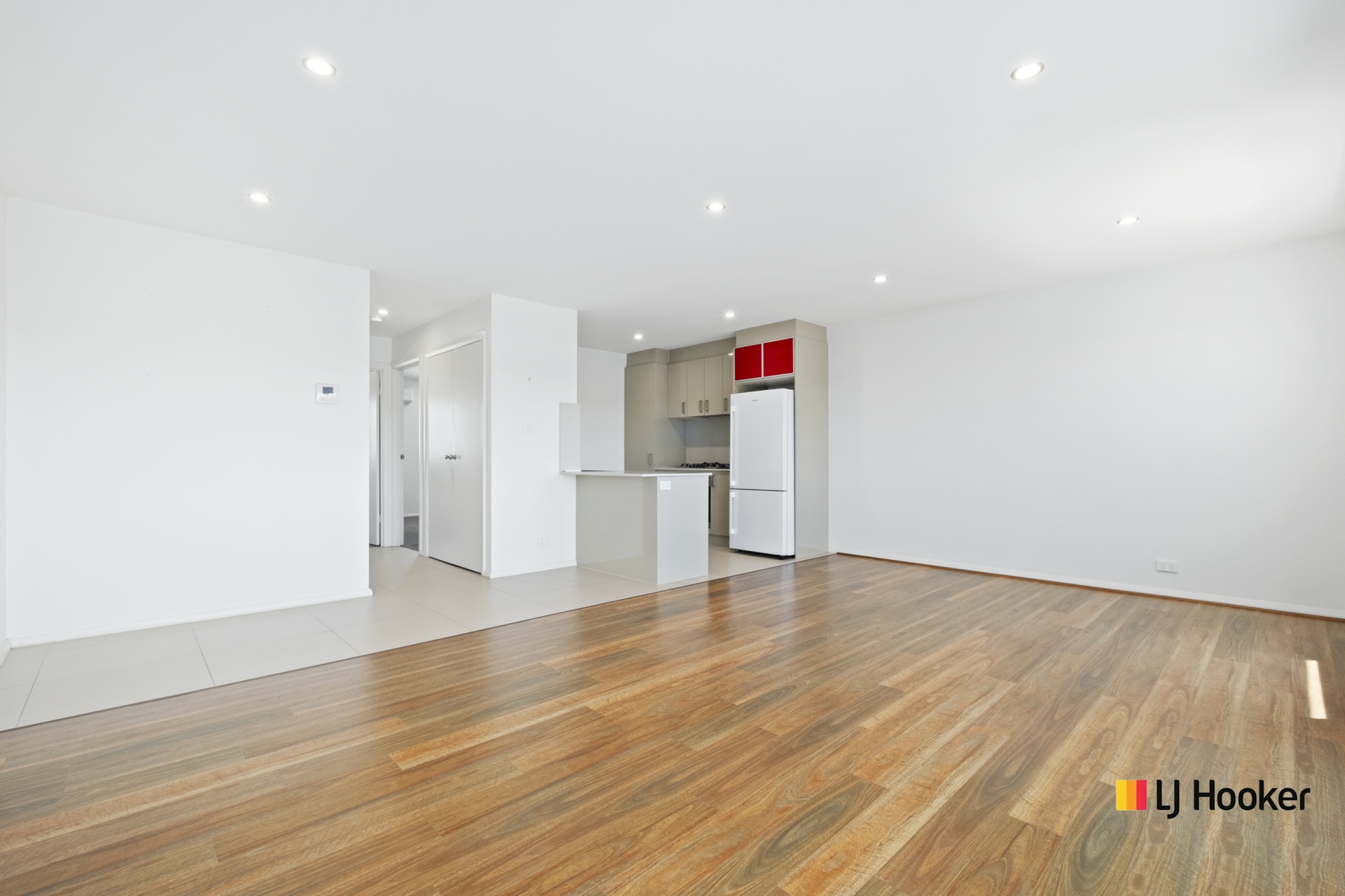 28/281 Flemington Road — photo 4 of 13