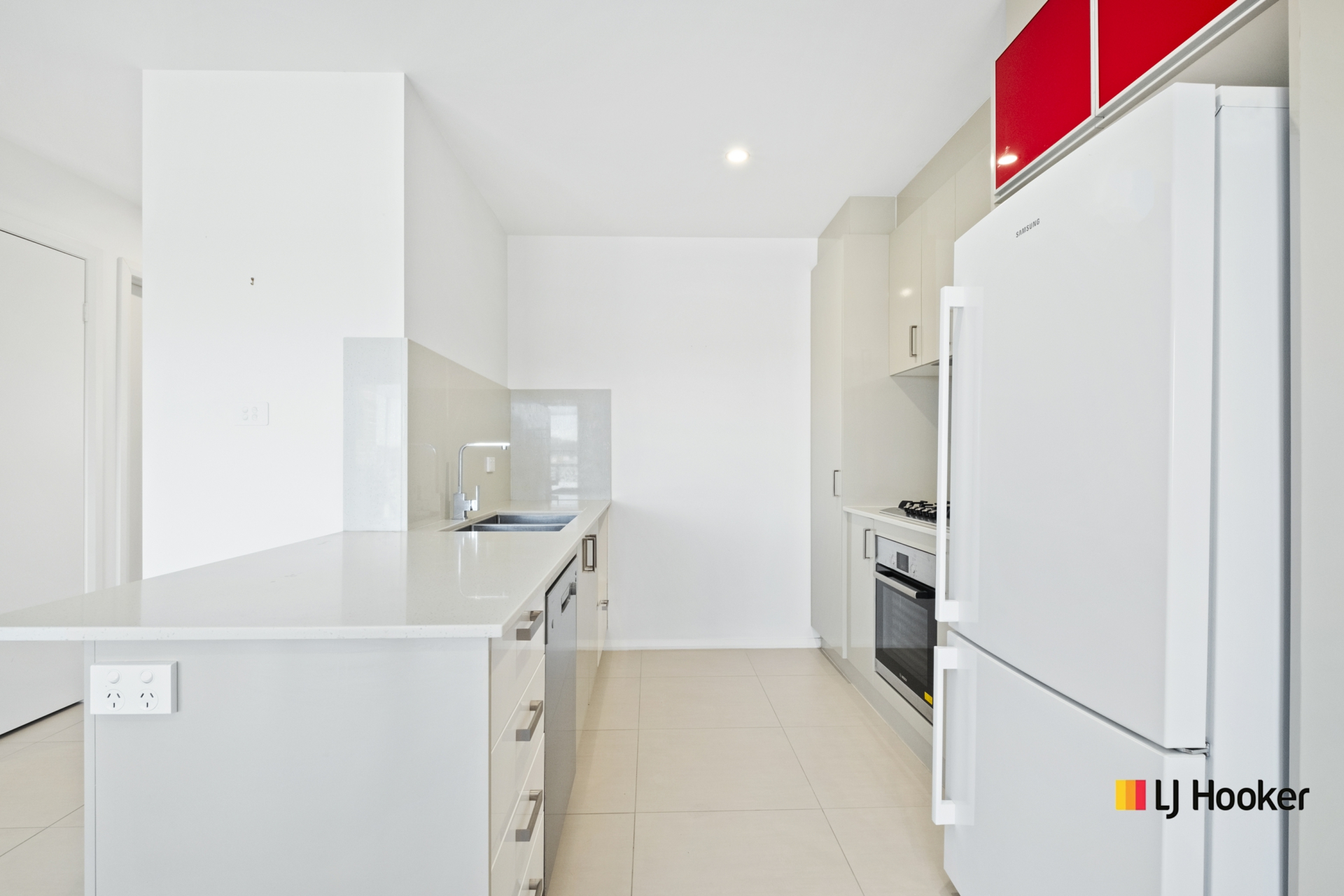 28/281 Flemington Road — photo 5 of 13
