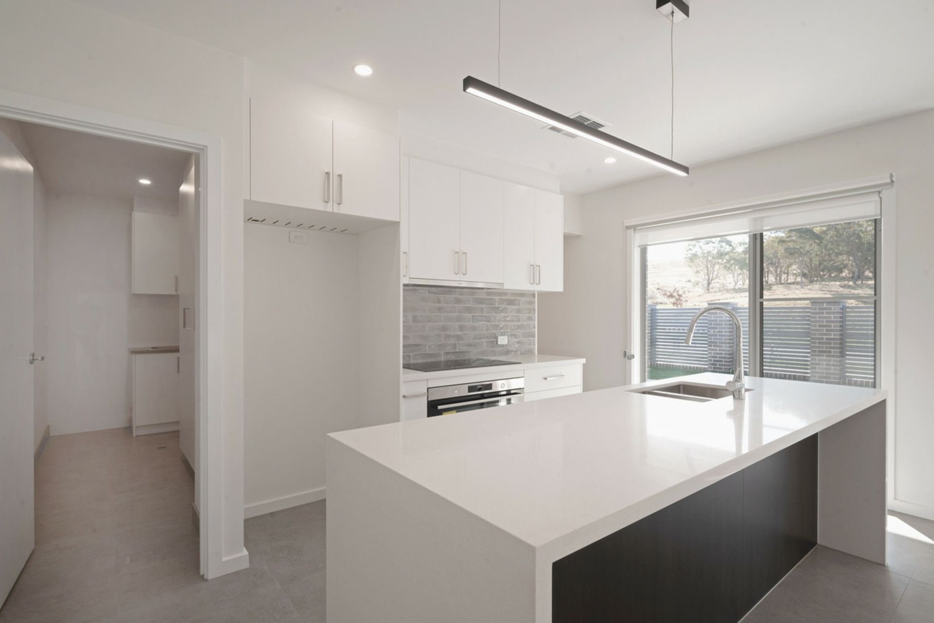 4/3 Koch Street — photo 6 of 16