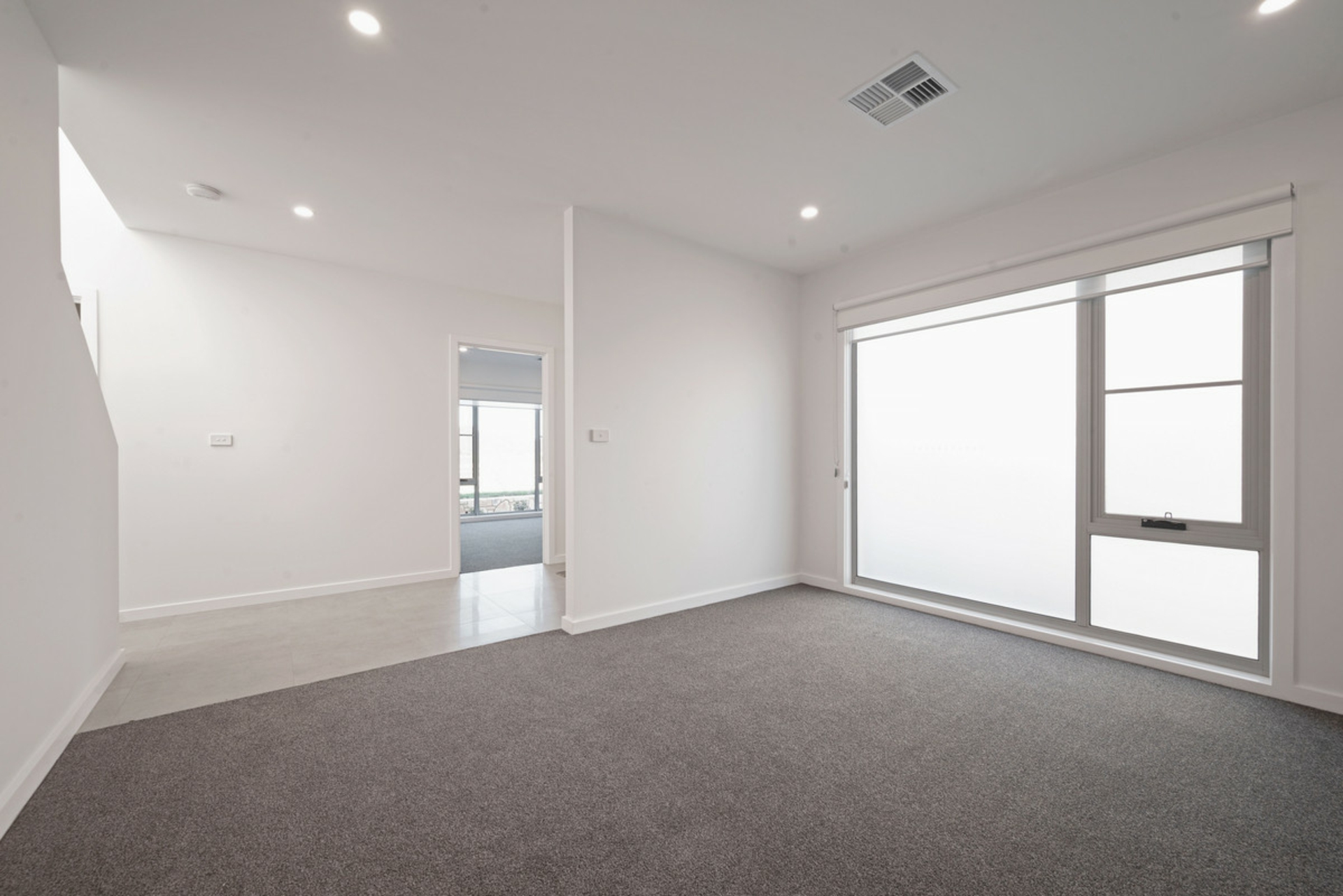 4/3 Koch Street — photo 8 of 16