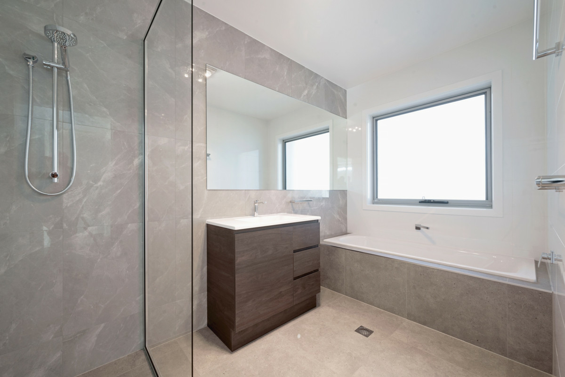 4/3 Koch Street — photo 15 of 16