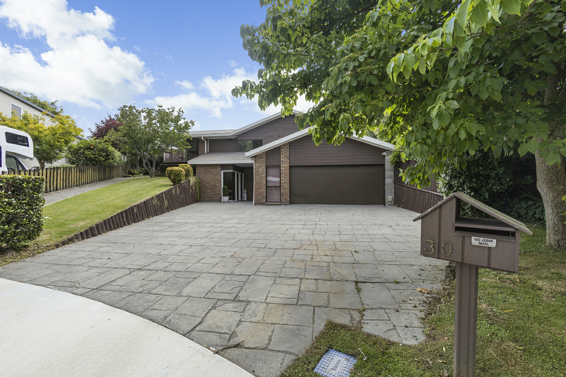 30 Marlowe Drive Cambridge Property Details LJ Hooker