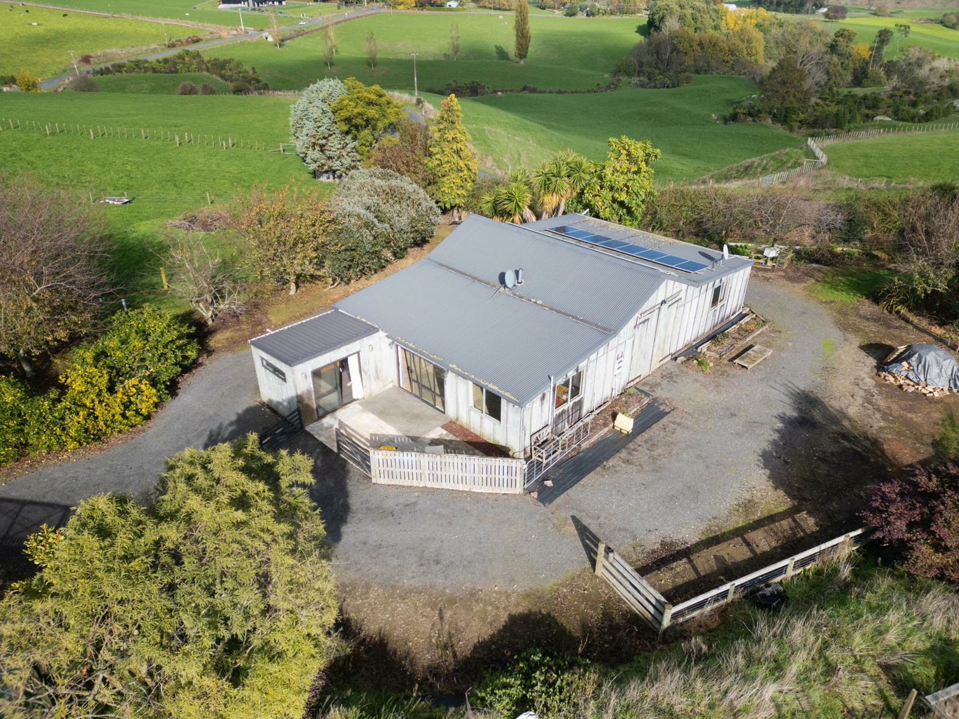 12 Tirohanga Road, CAMBRIDGE