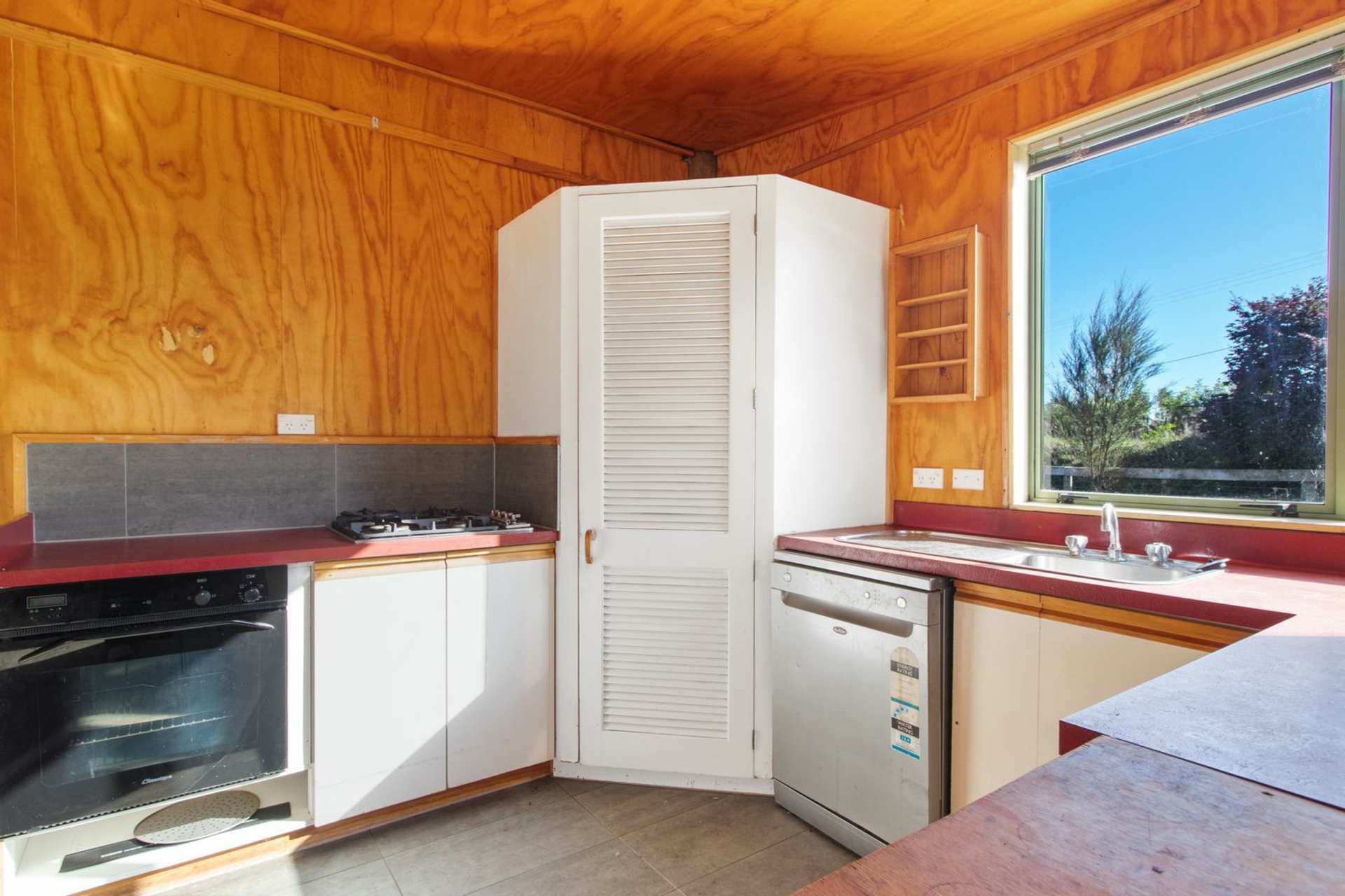12 Tirohanga Road, CAMBRIDGE