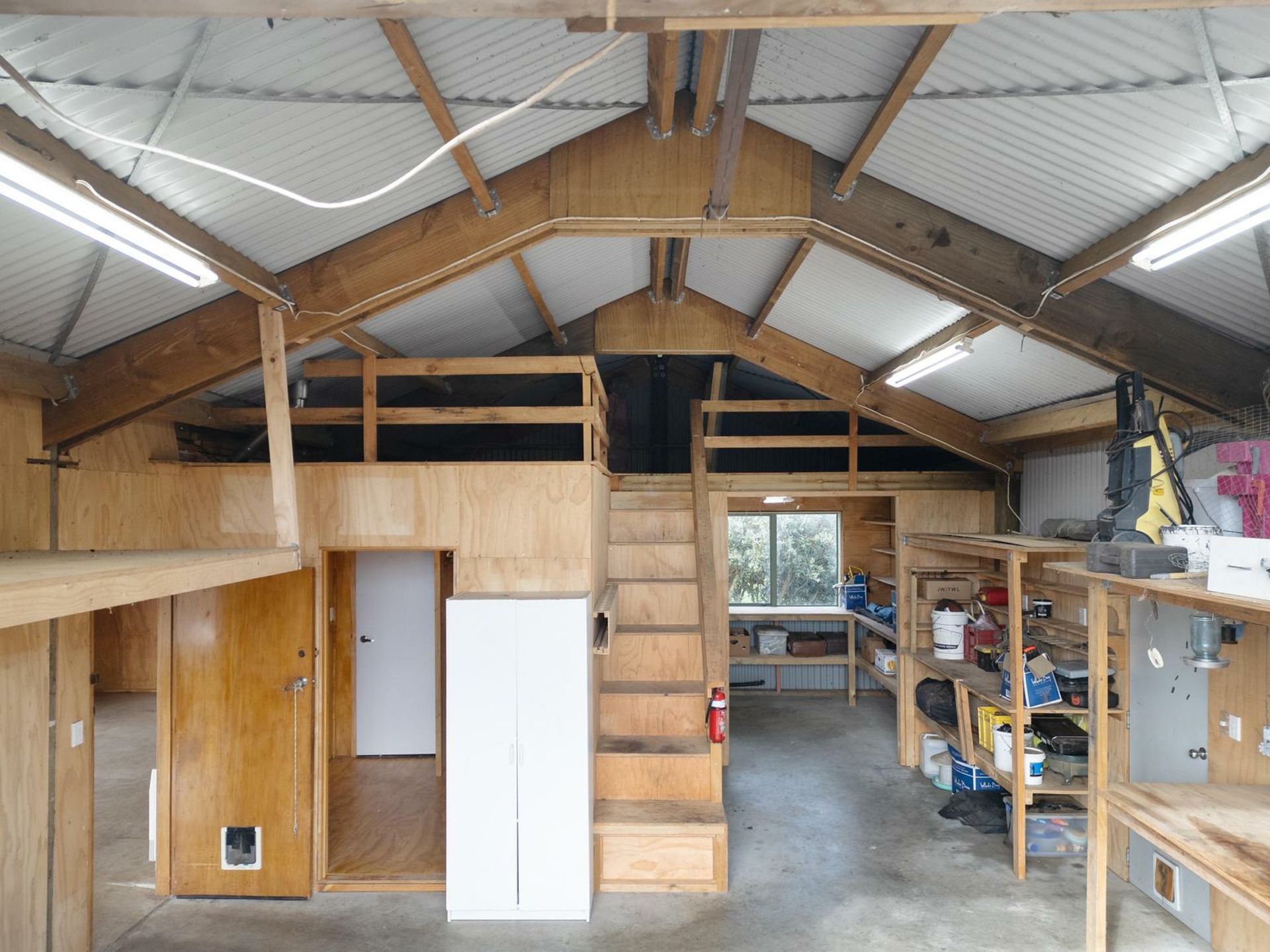 12 Tirohanga Road, CAMBRIDGE