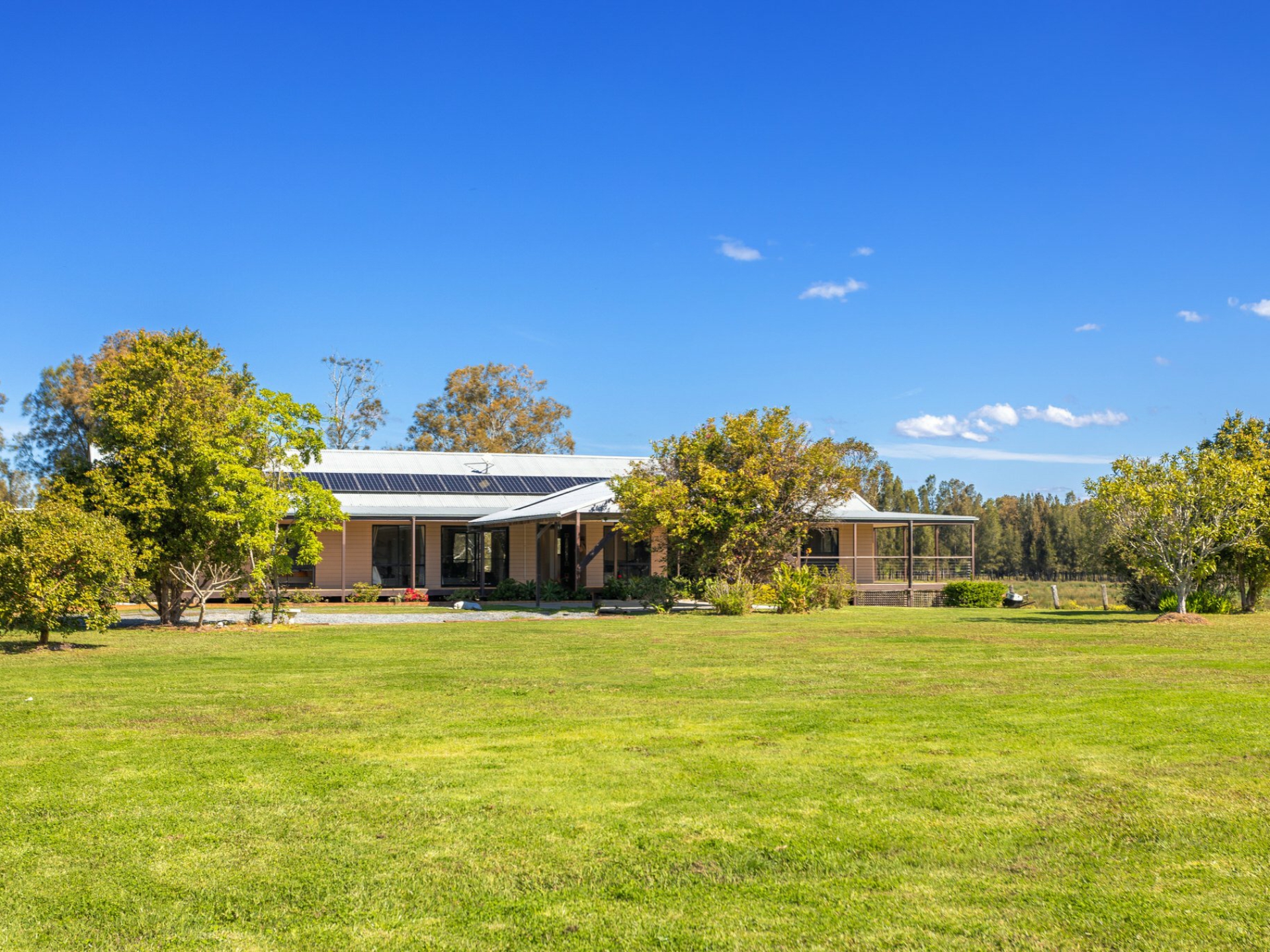 810 Manning Point Road Oxley Island NSW Property Details LJ Hooker