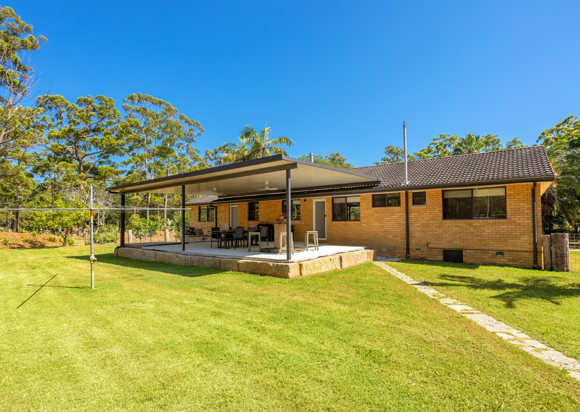 882 Old Bar Road, OLD BAR