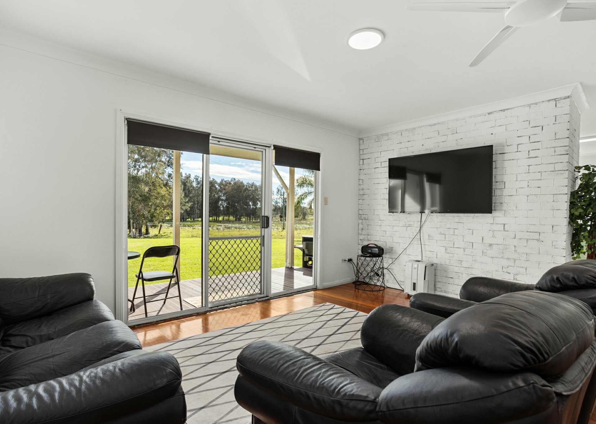 169 Cowans Lane, OXLEY ISLAND