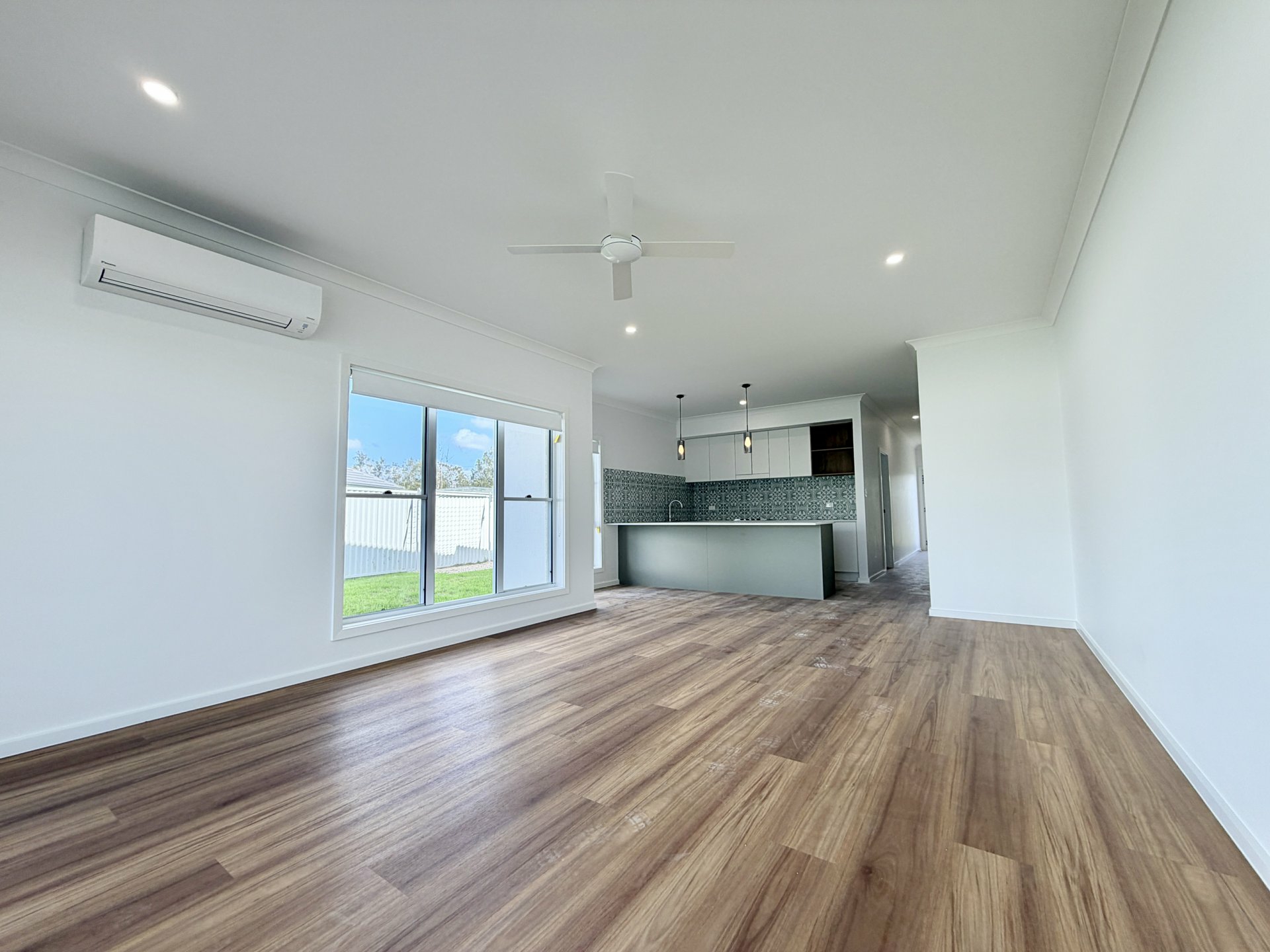 Unit 1/6 Moonagee Crescent — photo 6 of 21