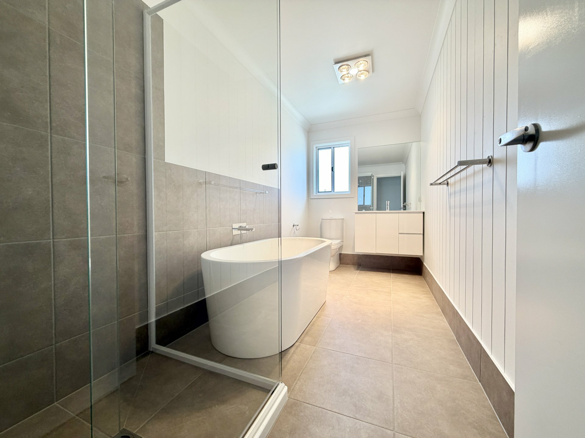 Unit 1/6 Moonagee Crescent — photo 12 of 21
