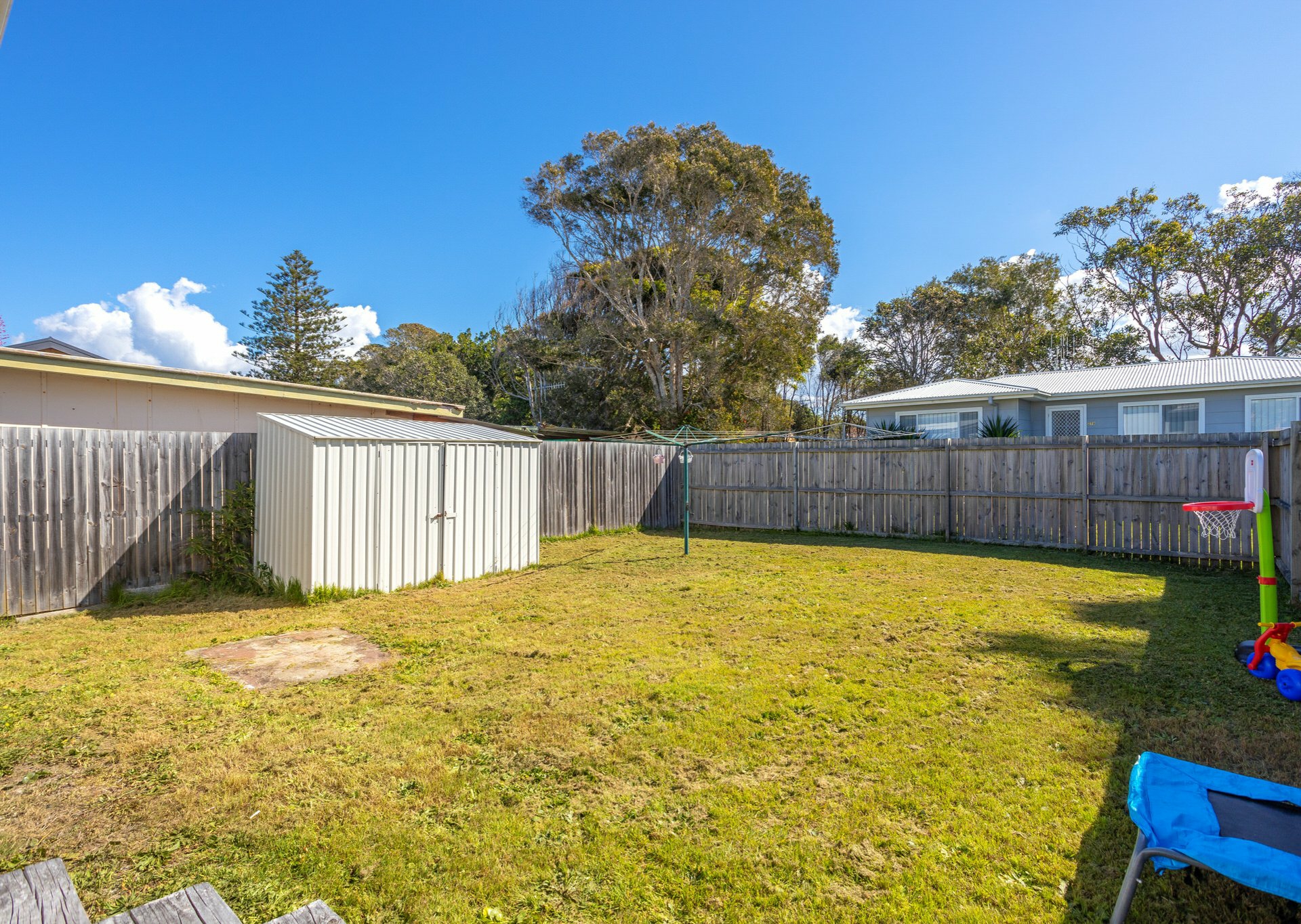 27 Hall Street — photo 10 of 19