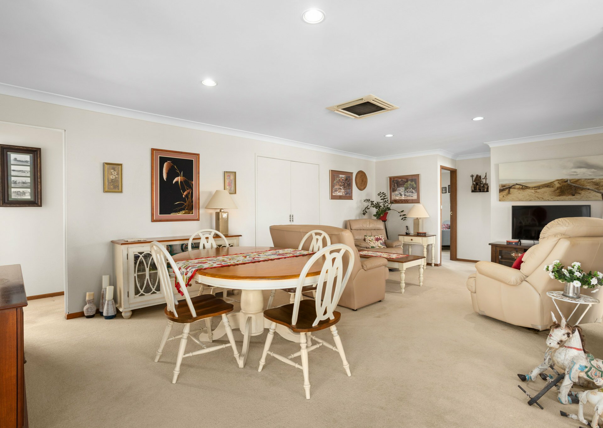 18 David Street — photo 4 of 29