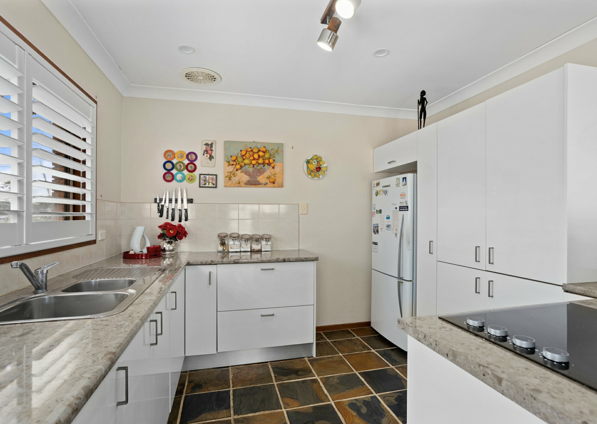 18 David Street — photo 8 of 29