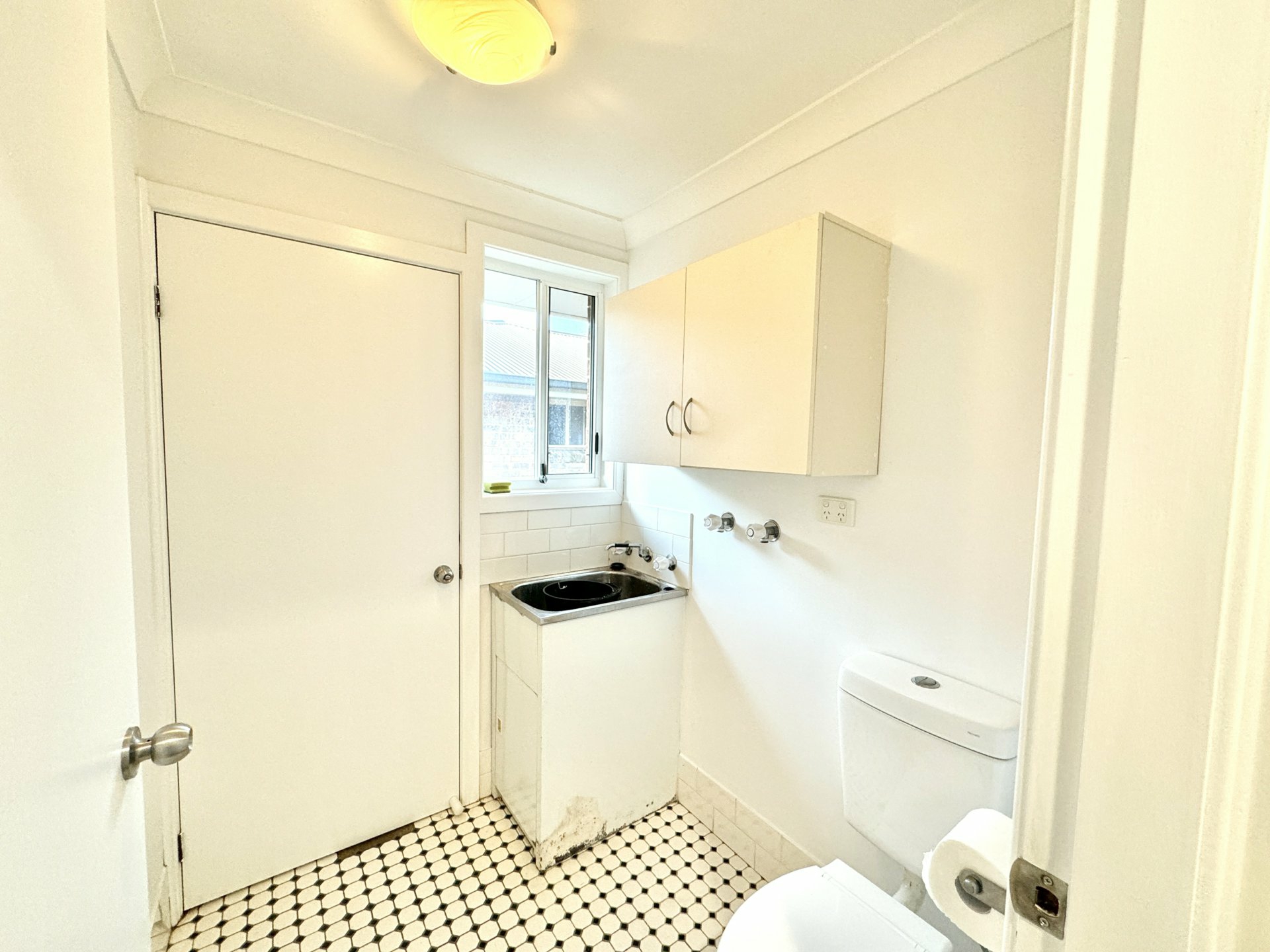 107 Waterman Street — photo 10 of 10