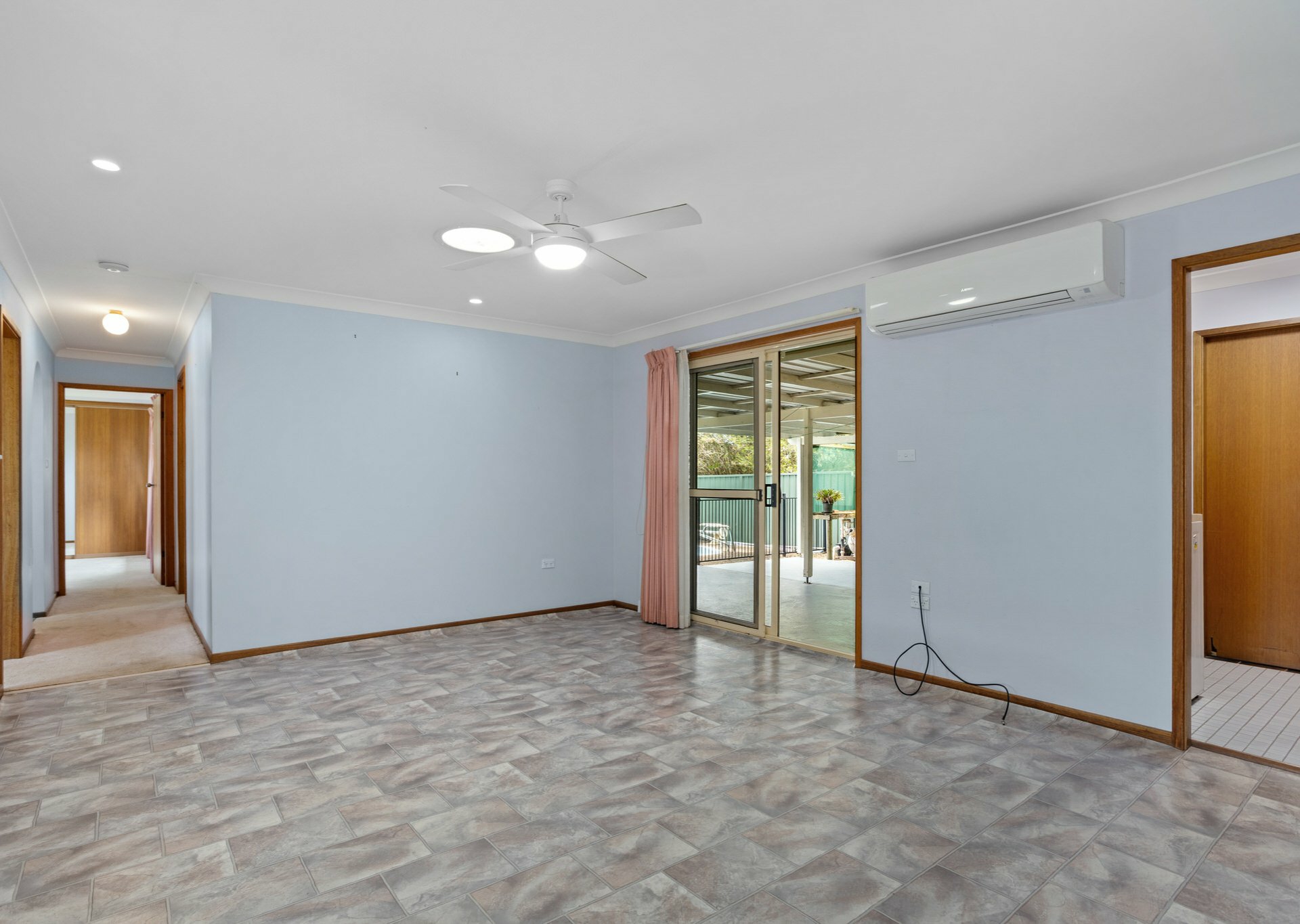 18 Anita Close — photo 6 of 19