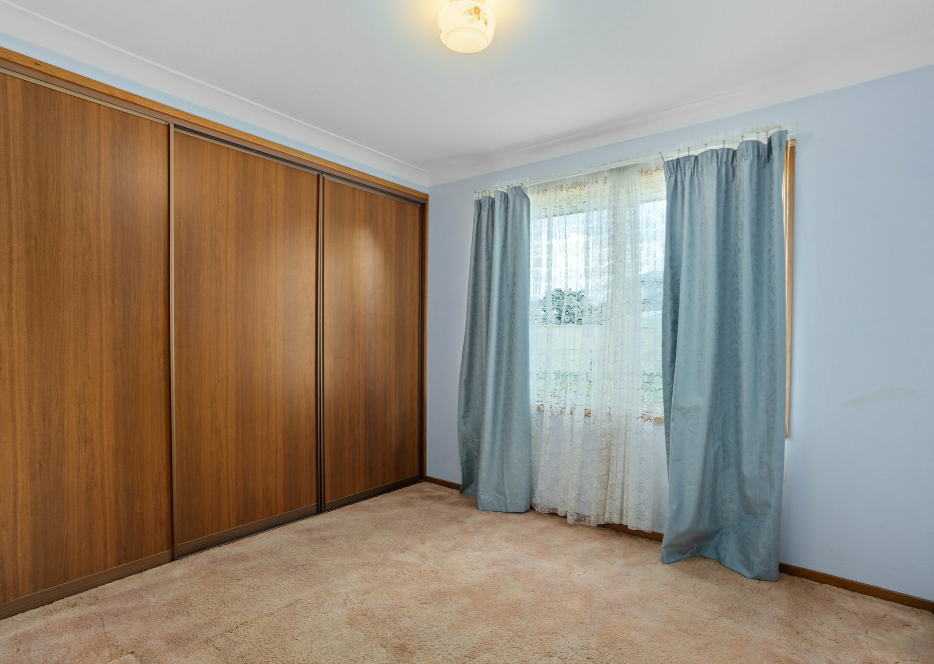 18 Anita Close — photo 8 of 19