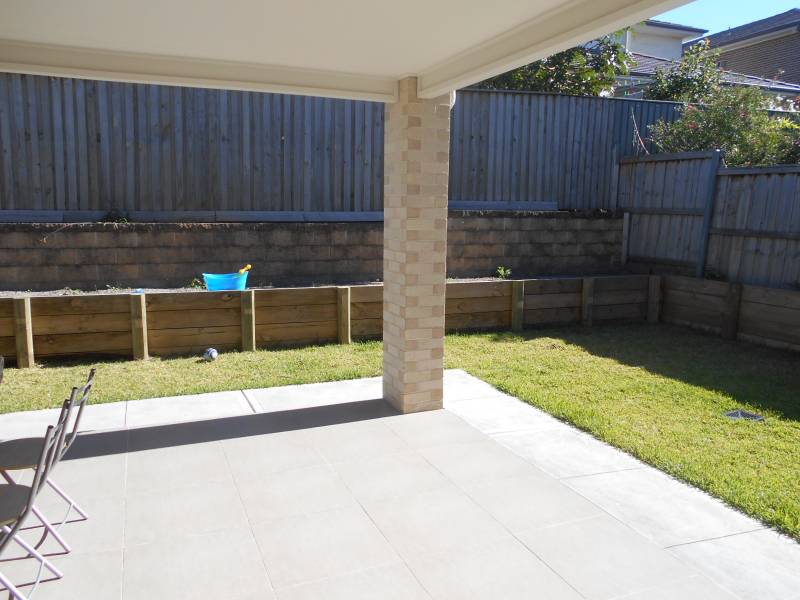 8 Guardian Crescent, GLENFIELD