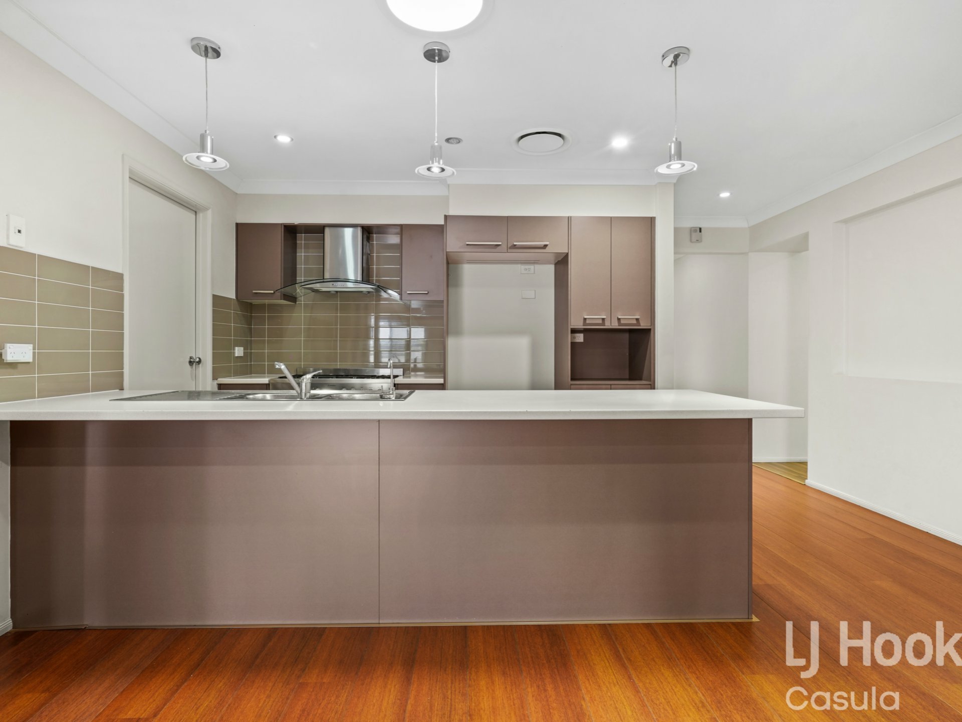 12 Ingleburn Gardens Drive, BARDIA