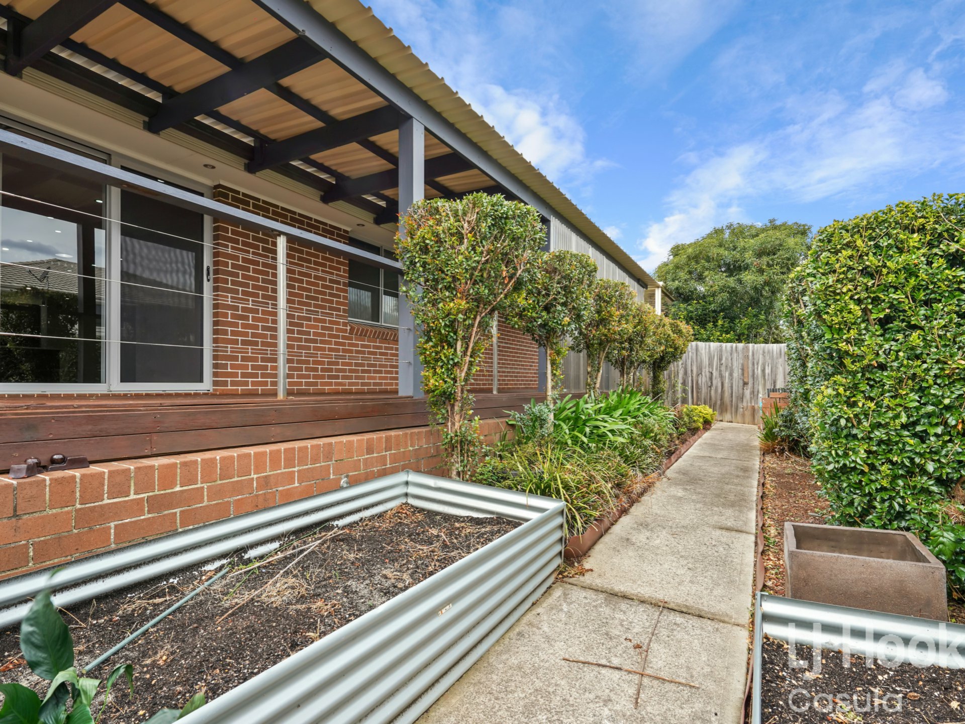 12 Ingleburn Gardens Drive, BARDIA