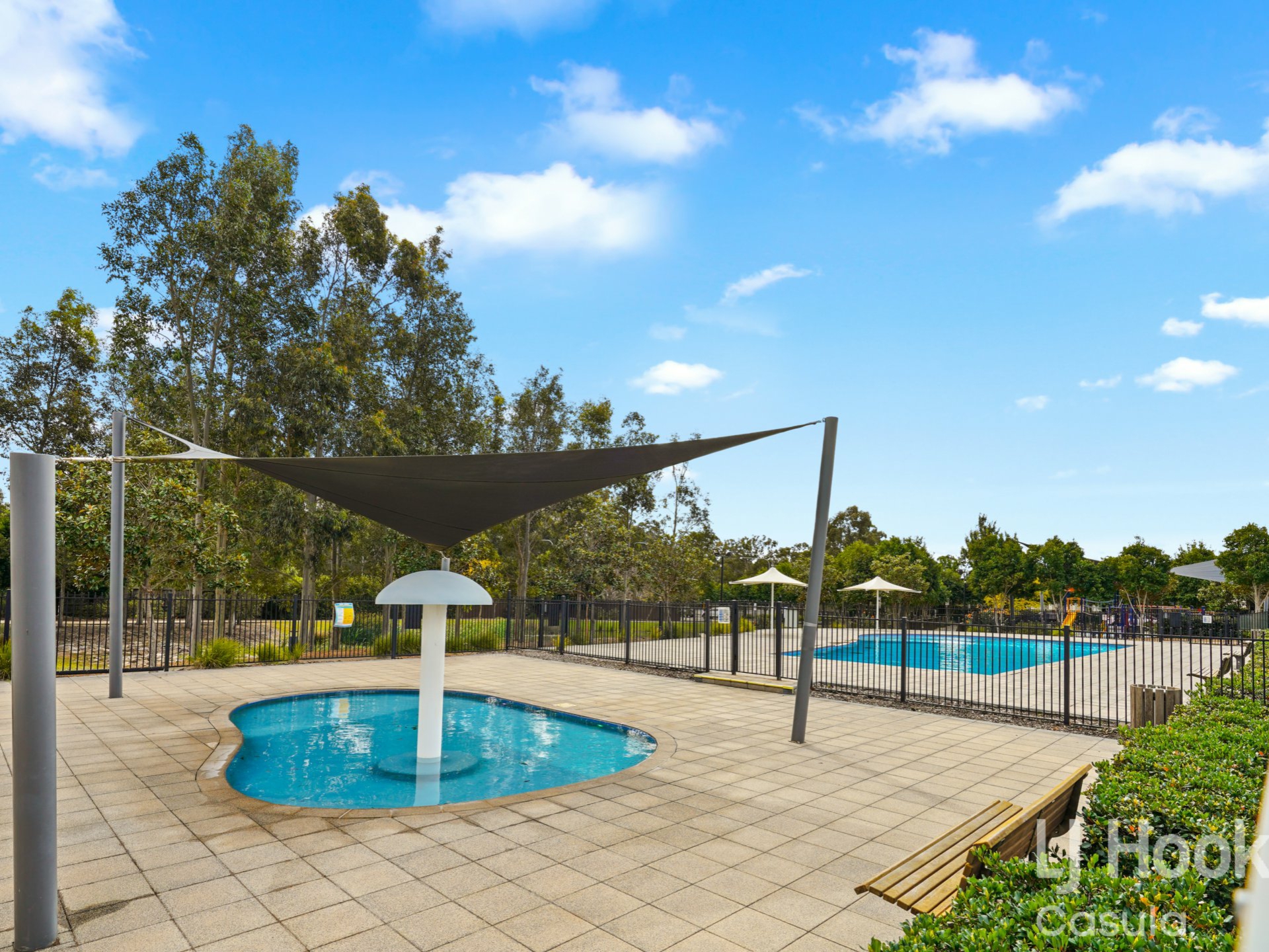 12 Ingleburn Gardens Drive, BARDIA