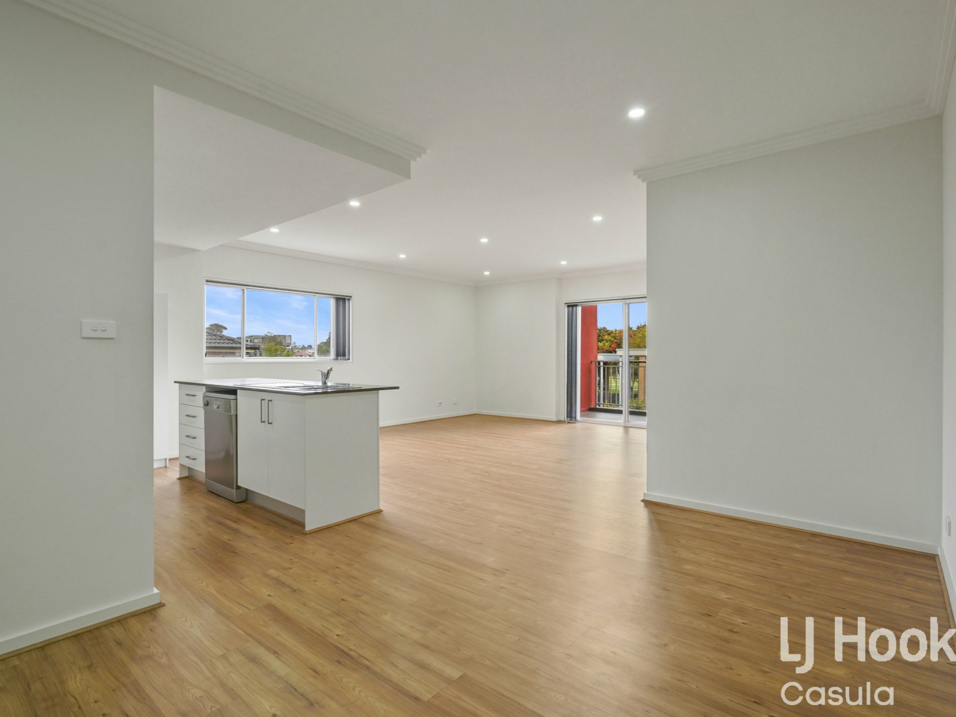 10/23-25 Mayberry Crescent, LIVERPOOL