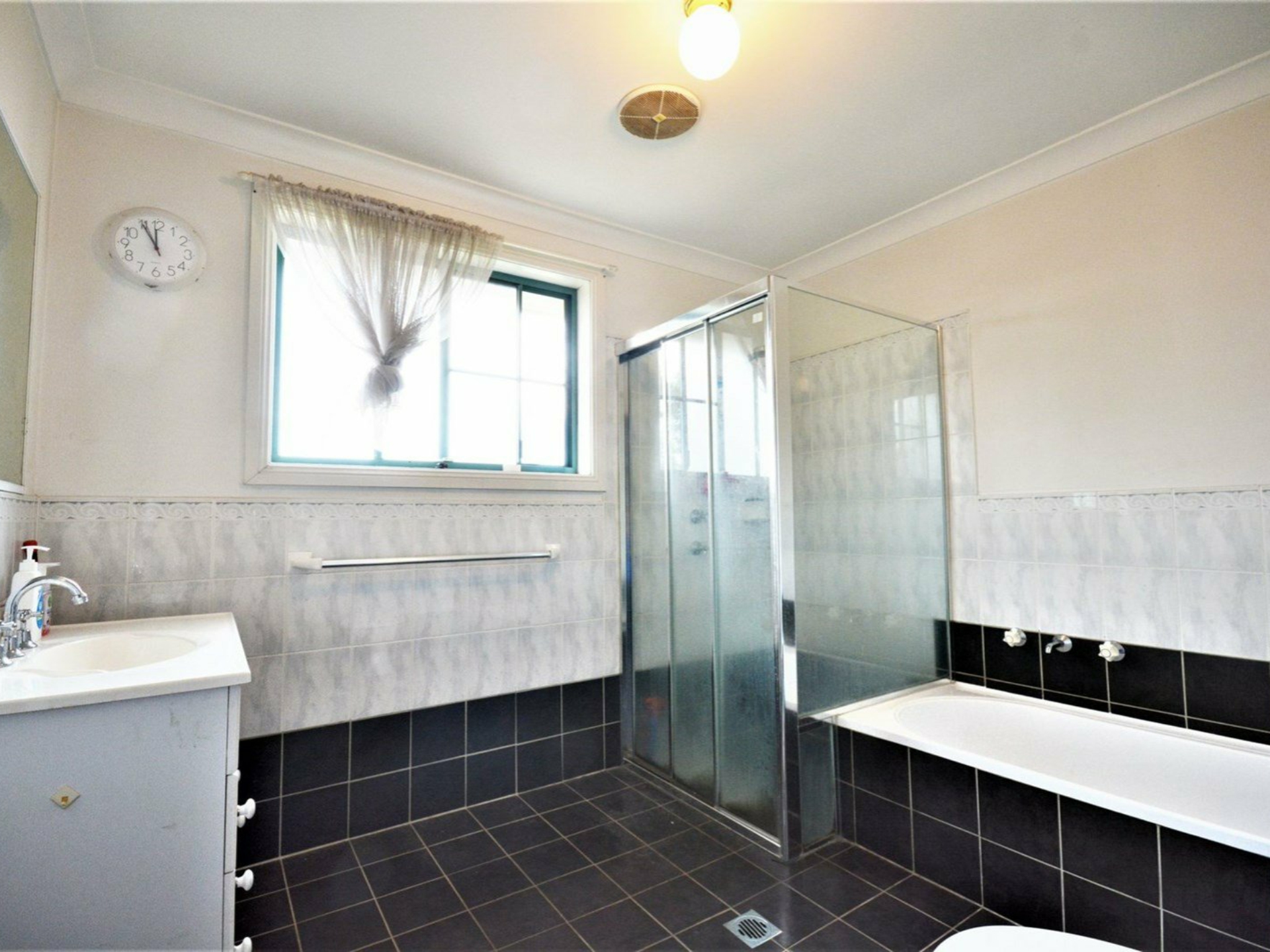1/6 Plum Close, CASULA