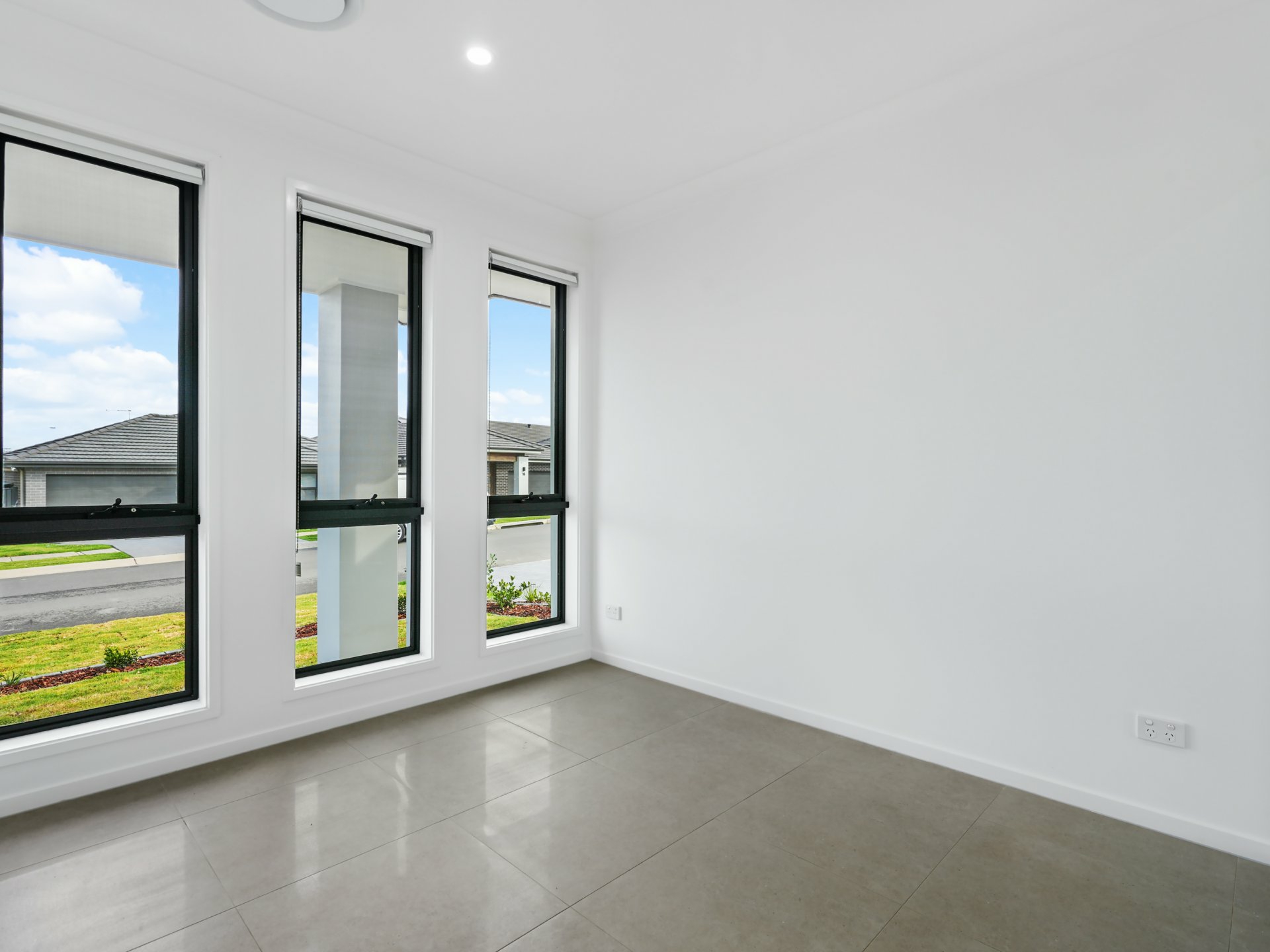 17 Enterprise Street, GREGORY HILLS
