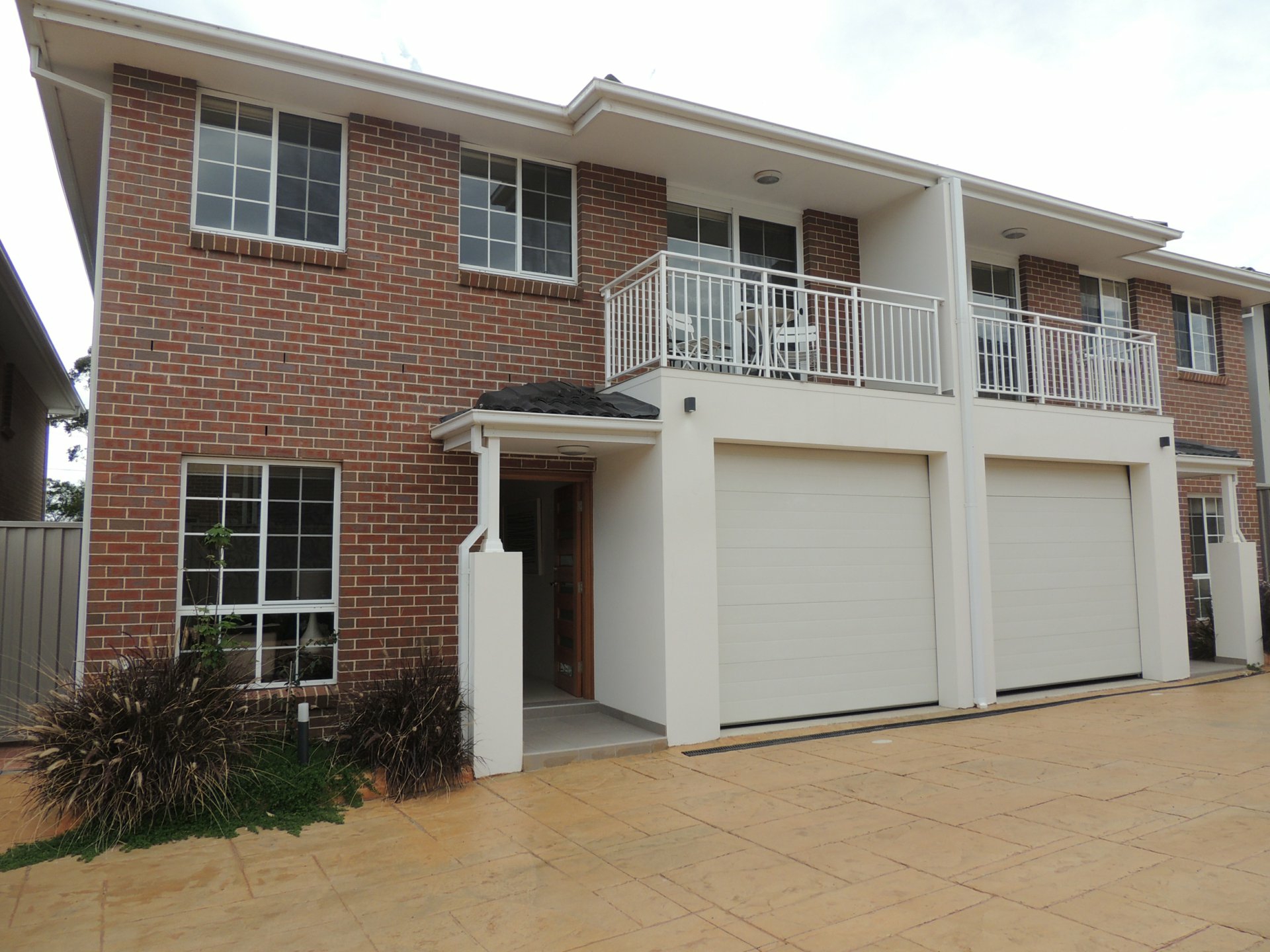 8/10 Old Glenfield Road, Casula