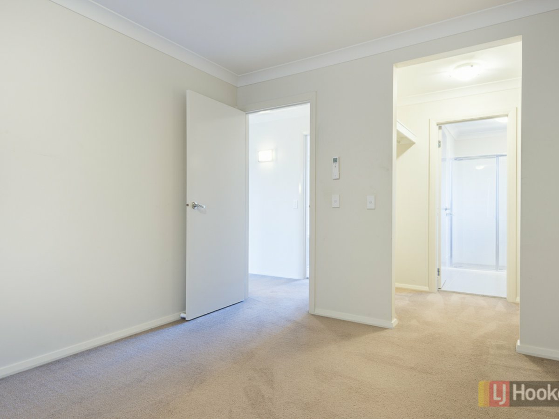 32 Sovereign Circuit, GLENFIELD