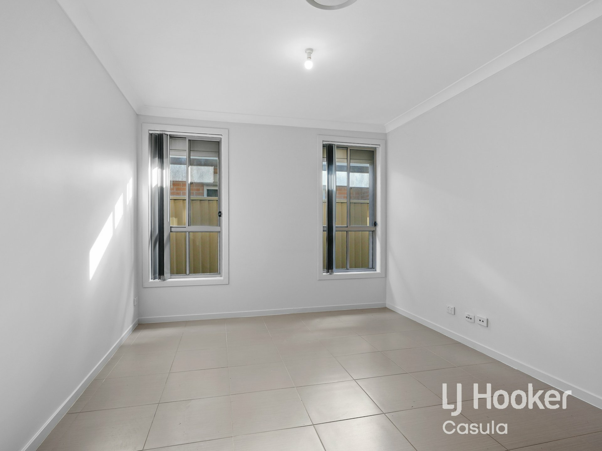 27 Leeton Road, HINCHINBROOK