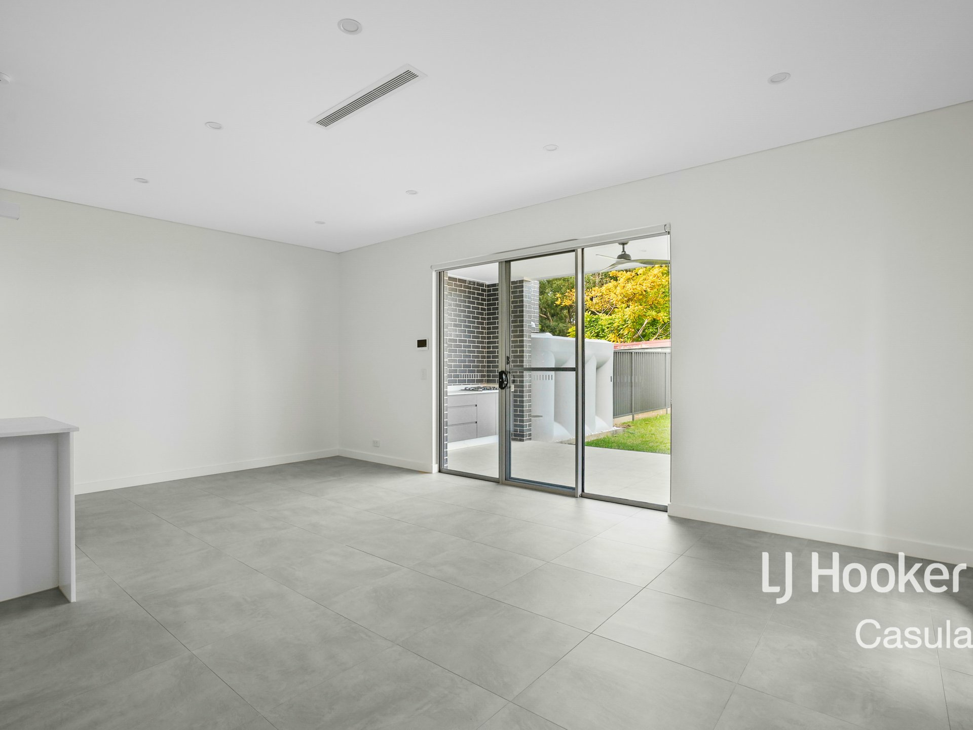 127 Oxford Street, SMITHFIELD