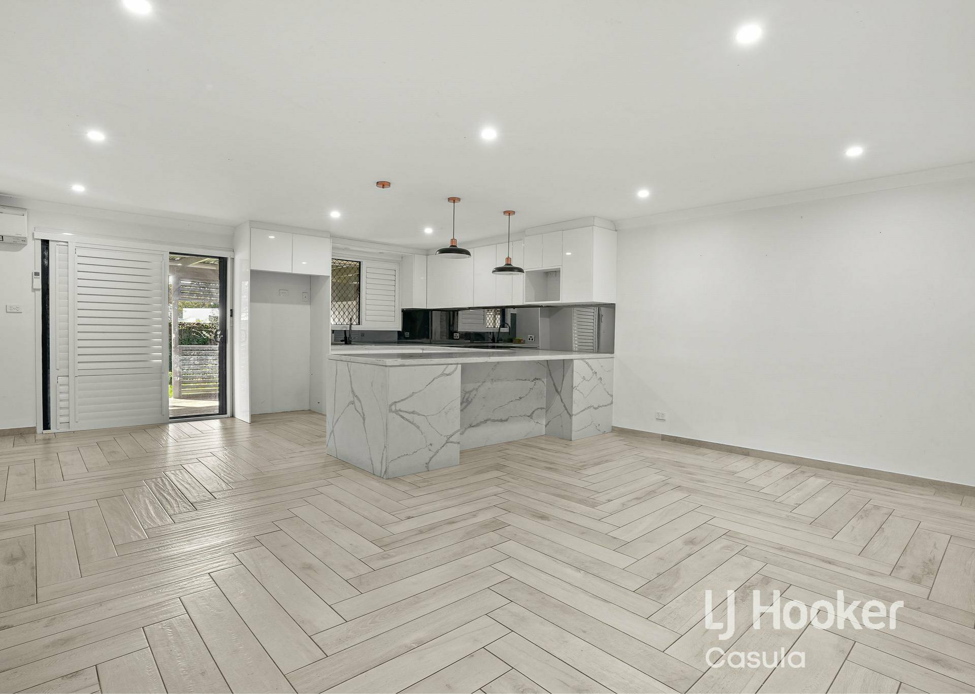 96 Cockatiel Circuit, GREEN VALLEY