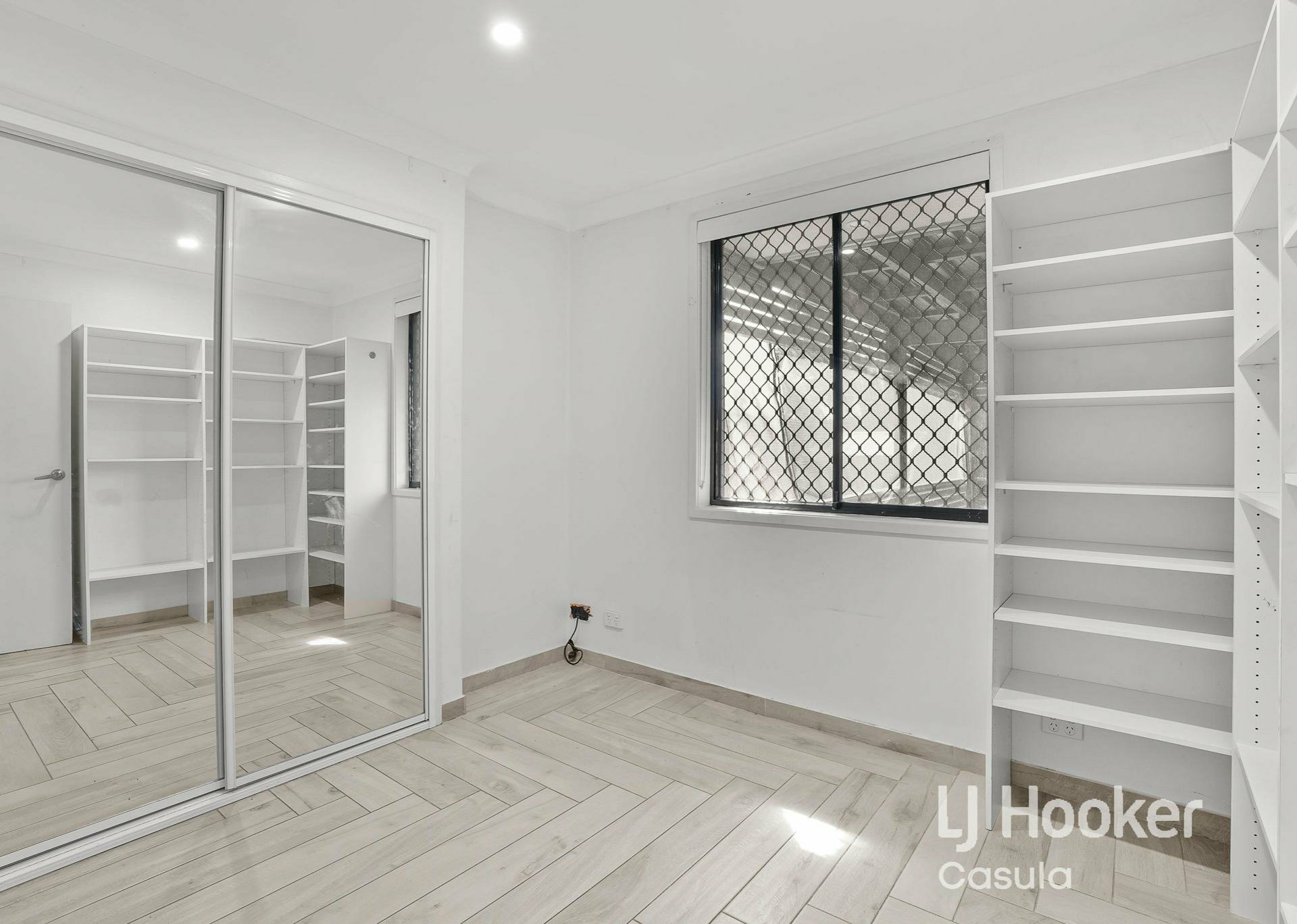 96 Cockatiel Circuit, GREEN VALLEY